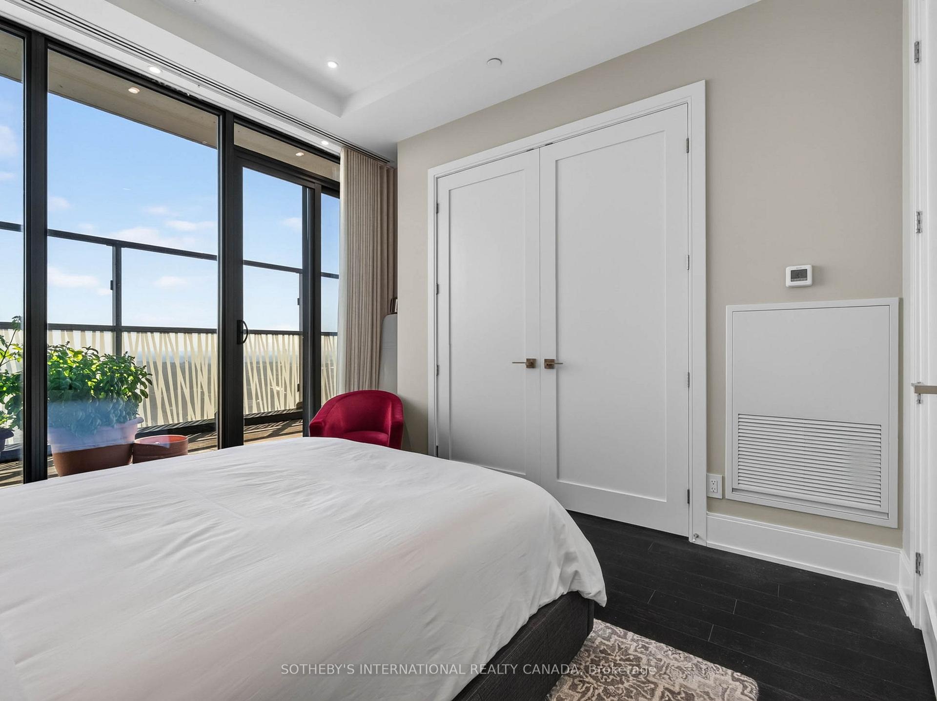 Photo 58 of Unit 5501, 50 Charles Street E, Toronto, Church-Yonge Corridor — HOMEH