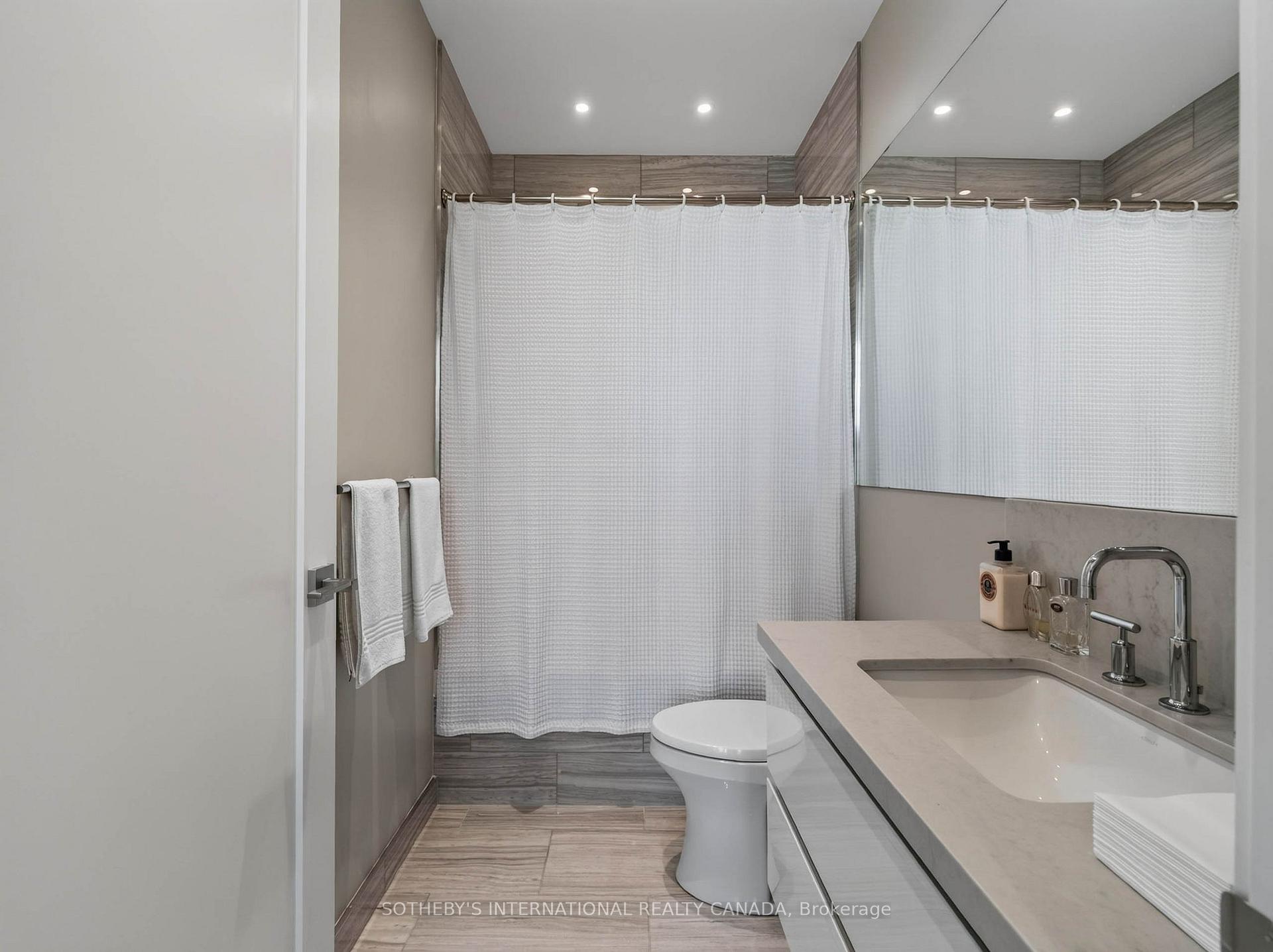 Photo 75 of Unit 5501, 50 Charles Street E, Toronto, Church-Yonge Corridor — HOMEH