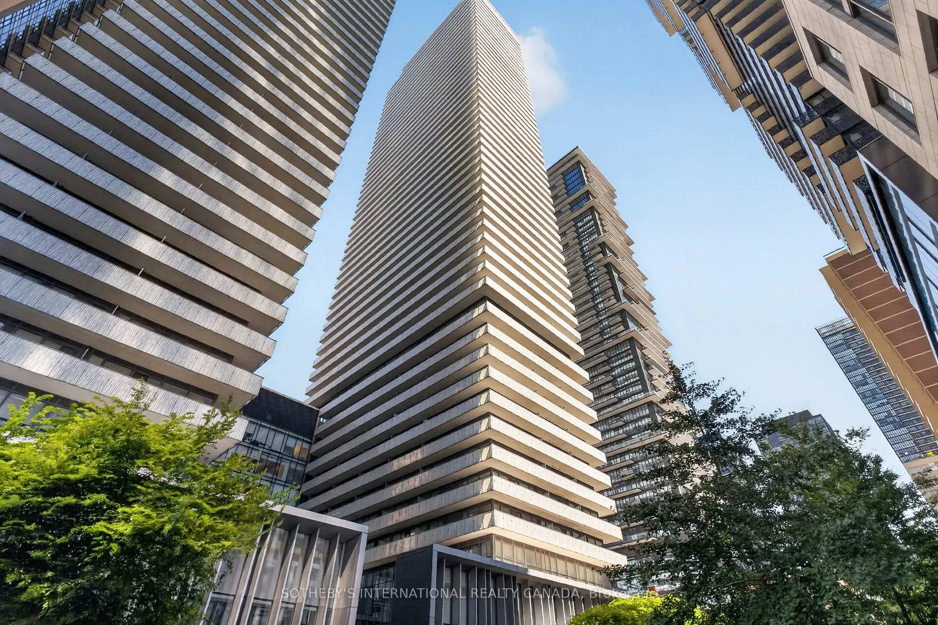 Photo 5 of Unit 5501, 50 Charles Street E, Toronto, Church-Yonge Corridor — HOMEH