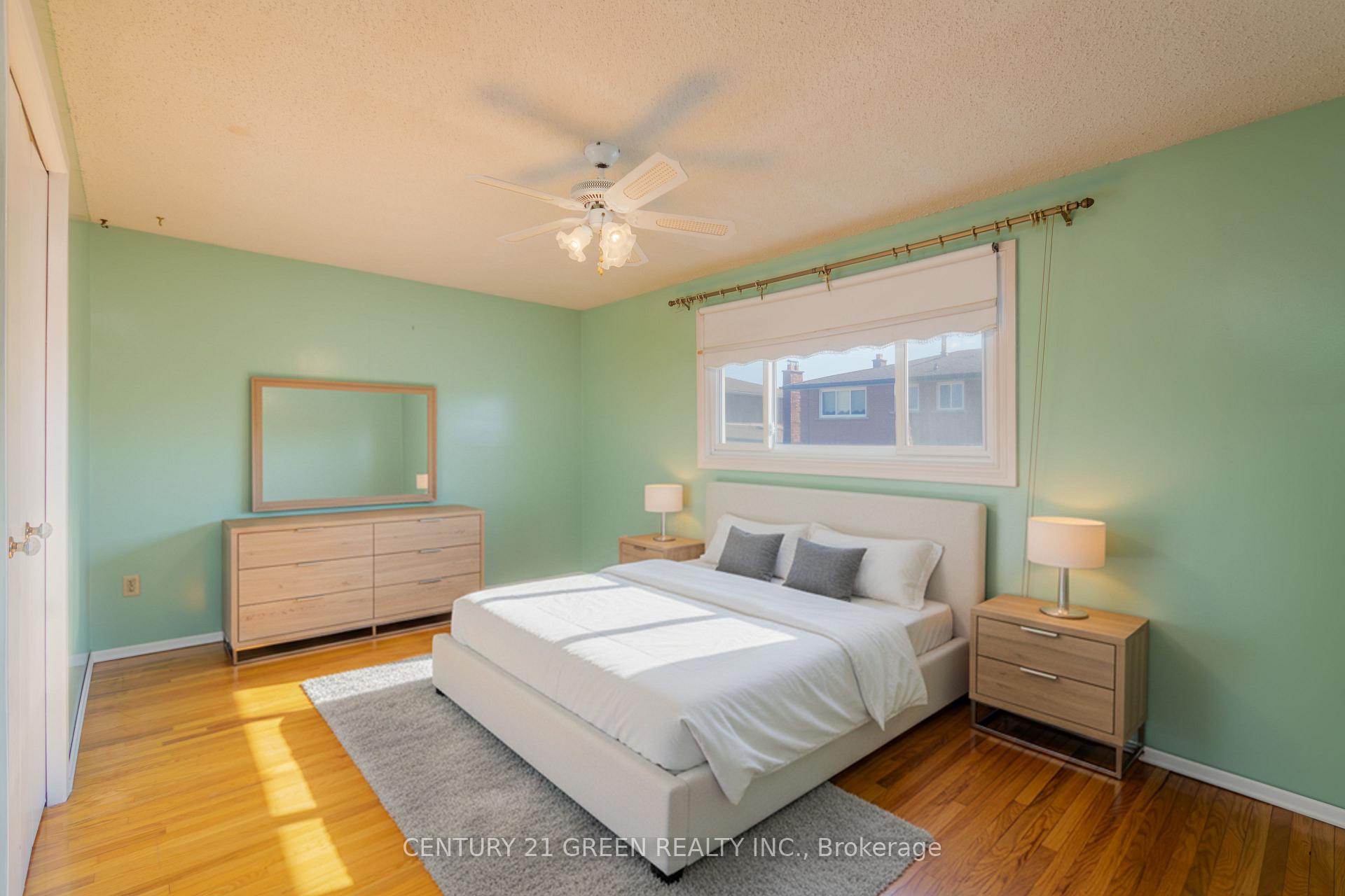Photo 20 of 729 West 5th Street, Hamilton, Fessenden — HOMEH