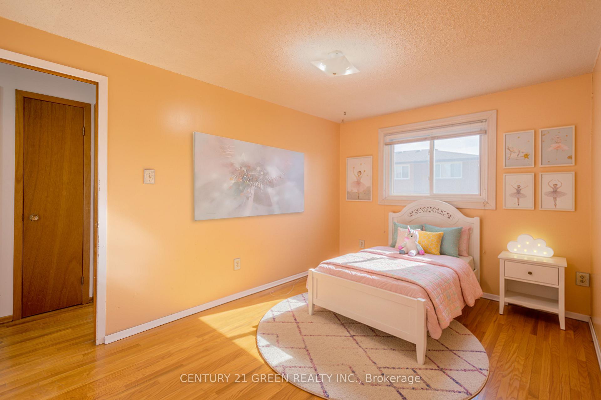 Photo 23 of 729 West 5th Street, Hamilton, Fessenden — HOMEH
