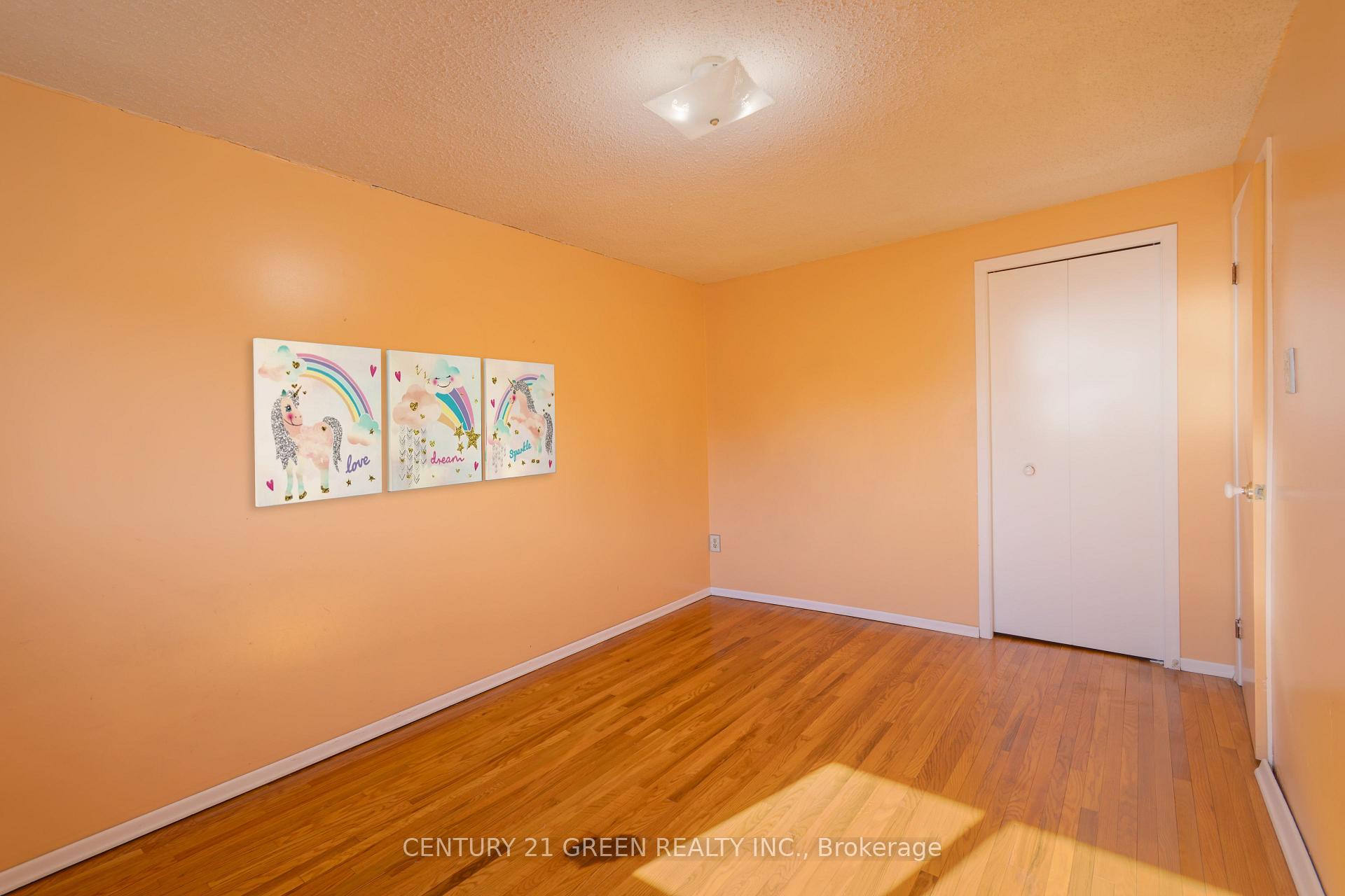 Photo 24 of 729 West 5th Street, Hamilton, Fessenden — HOMEH
