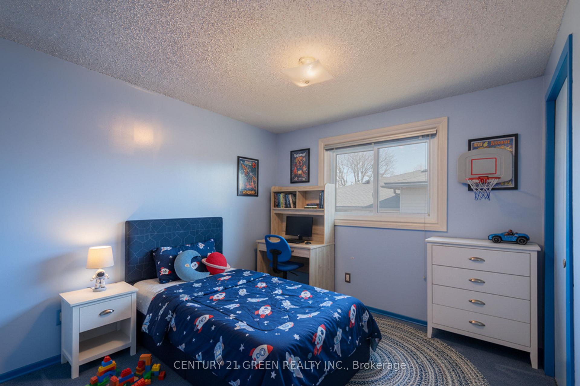 Photo 26 of 729 West 5th Street, Hamilton, Fessenden — HOMEH