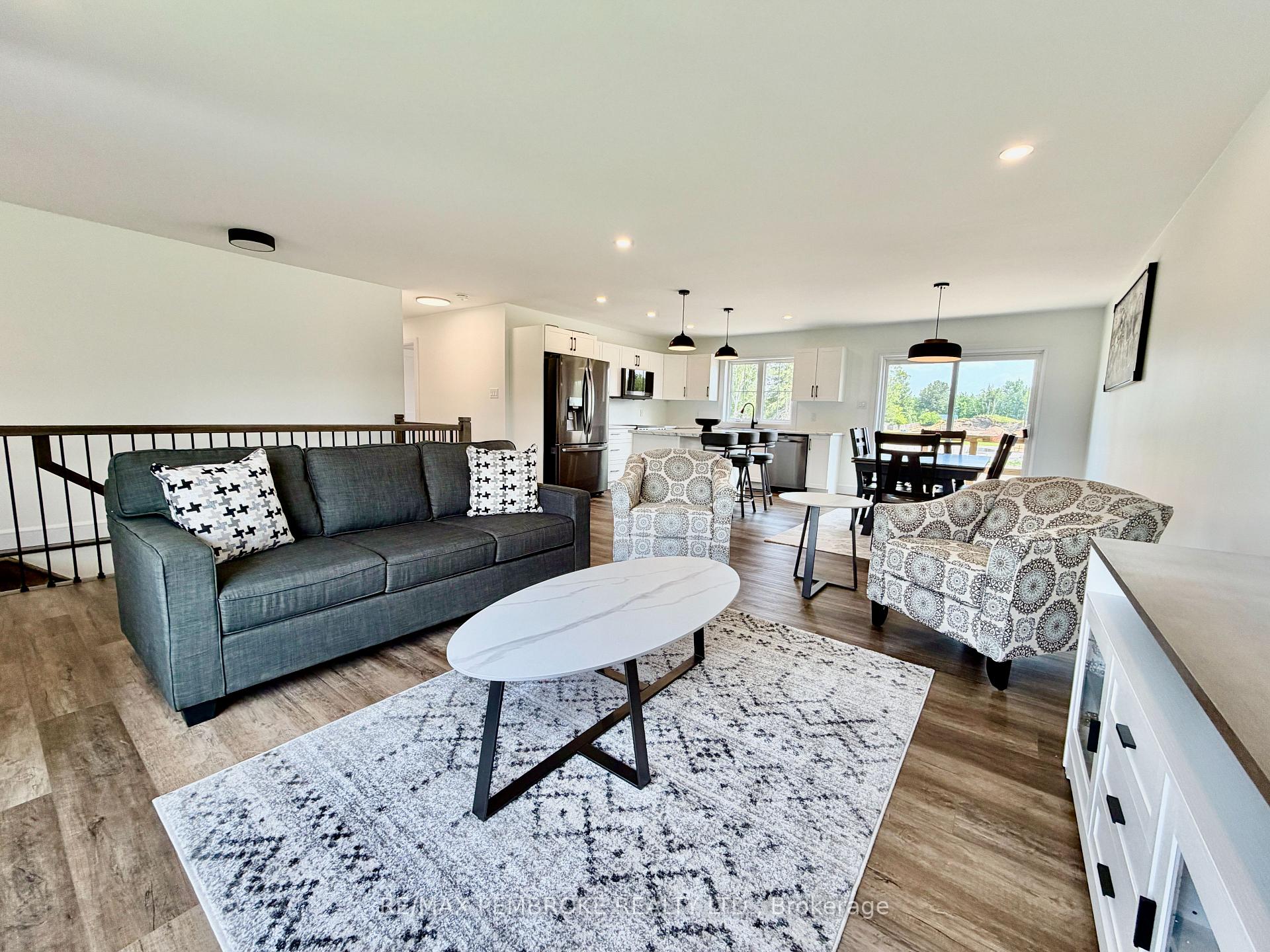 Photo 6 of 62 Eddy Crescent, Pembroke, Pembroke — HOMEH