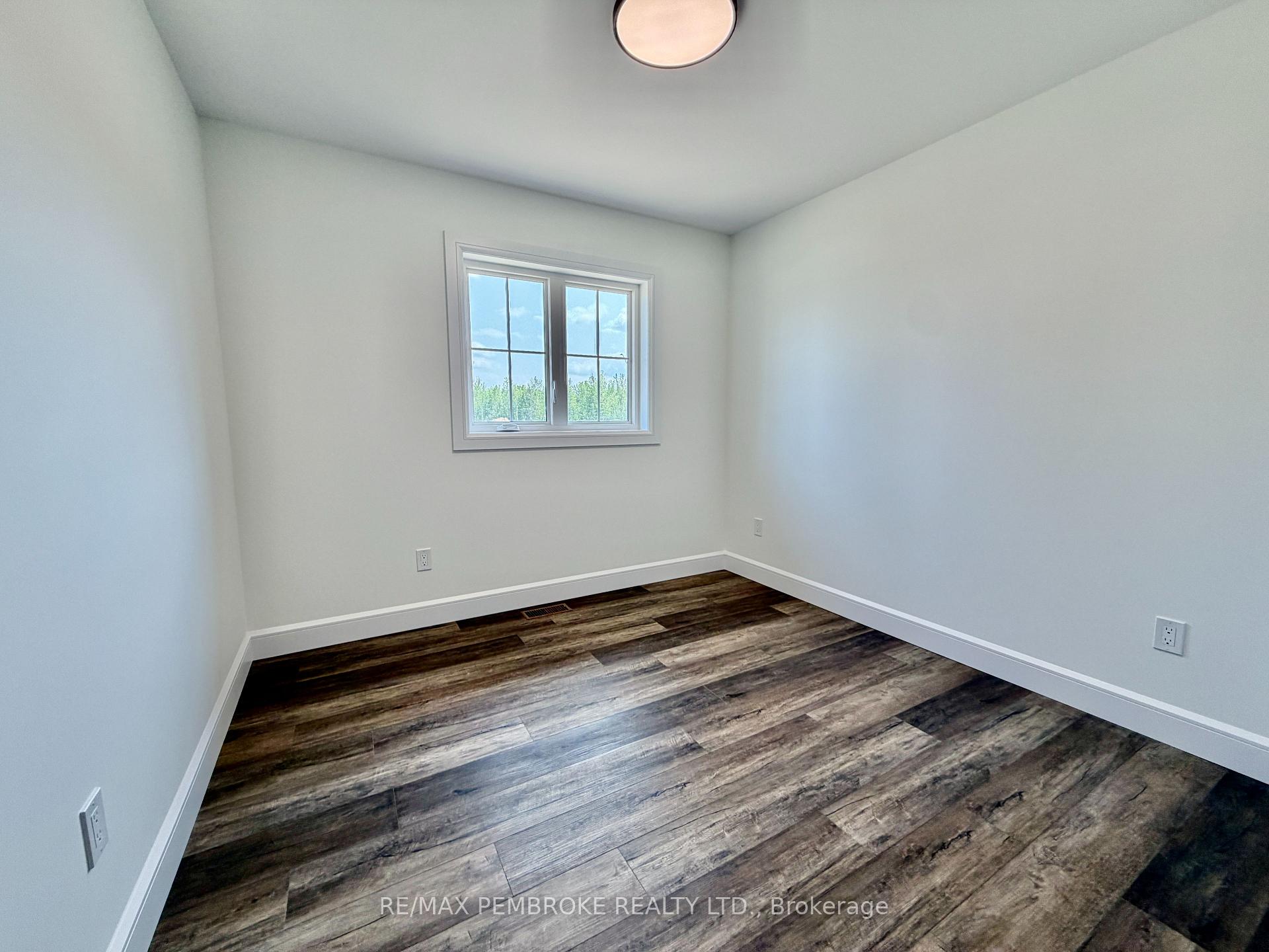 Photo 22 of 62 Eddy Crescent, Pembroke, Pembroke — HOMEH