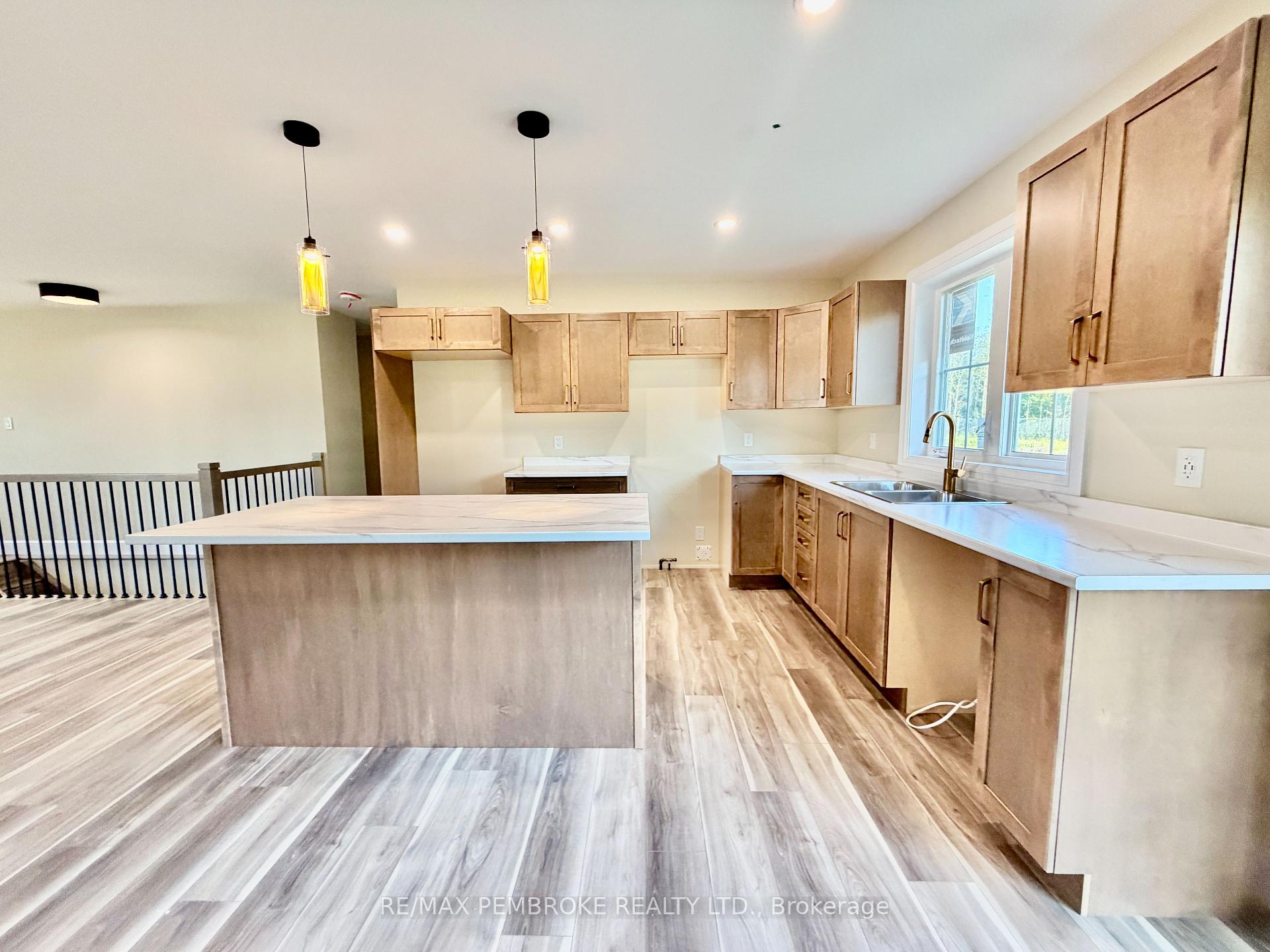 Photo 9 of 13 Eddy Crescent, Pembroke, Pembroke — HOMEH