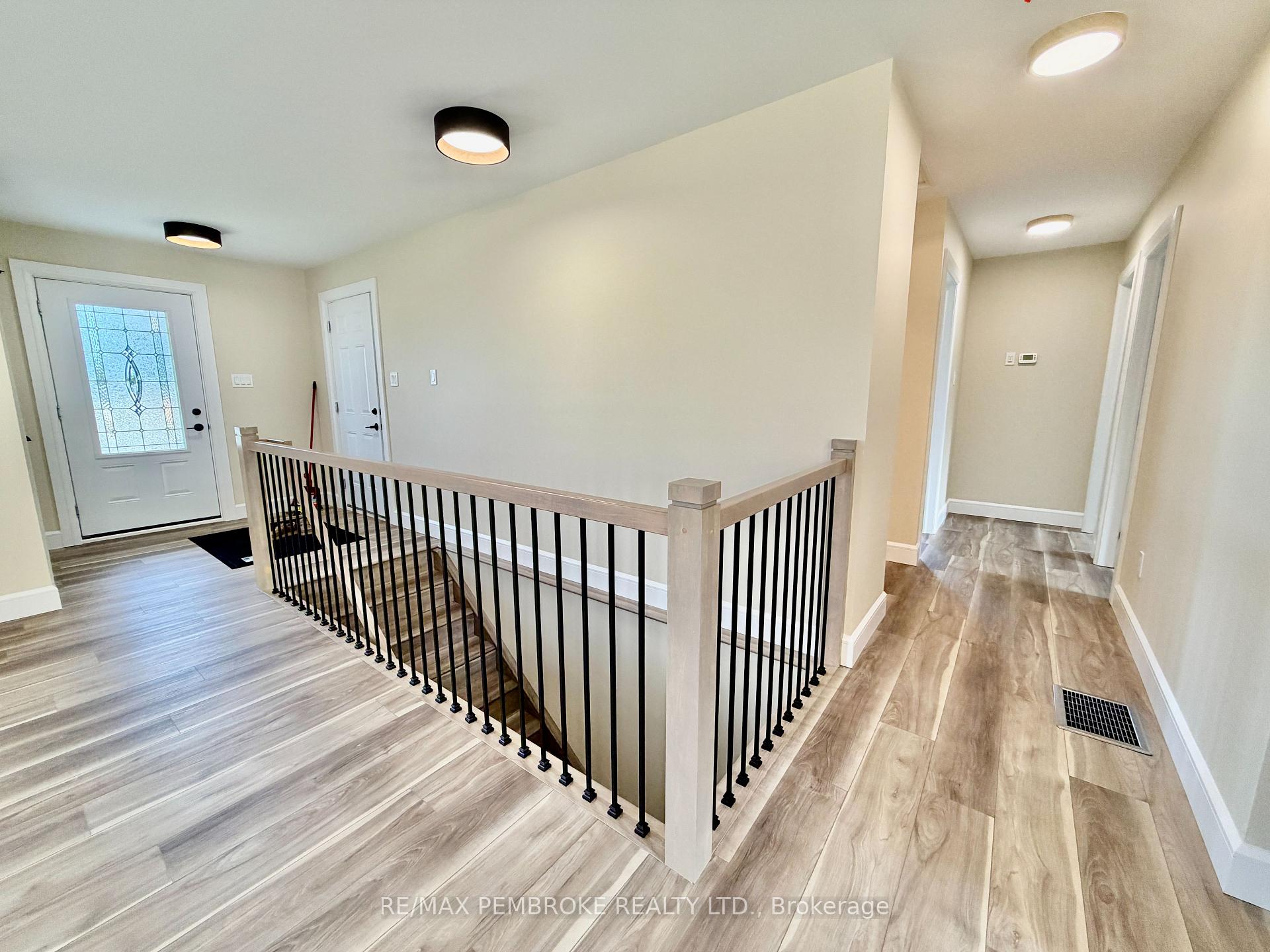 Photo 10 of 13 Eddy Crescent, Pembroke, Pembroke — HOMEH