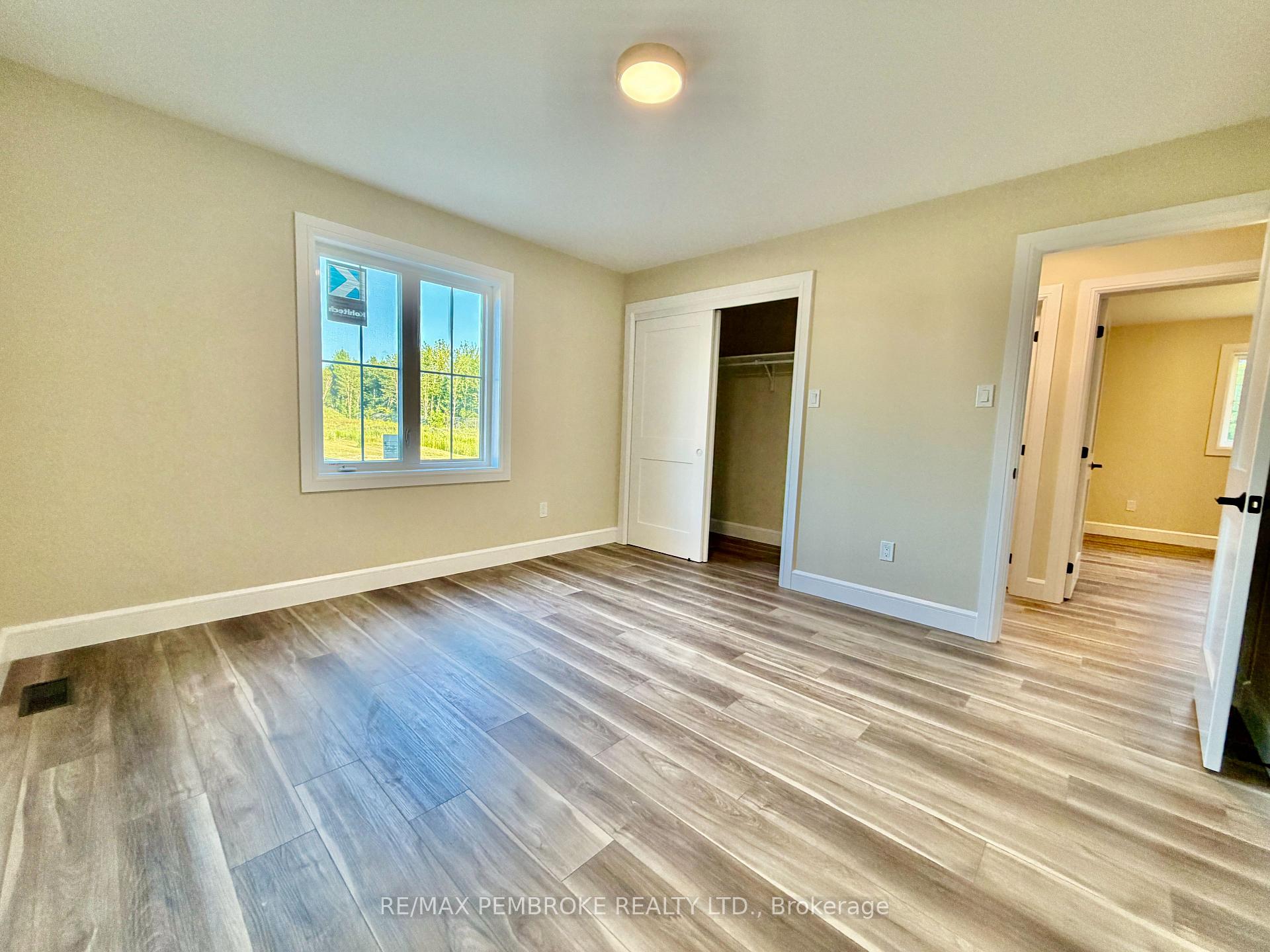 Photo 13 of 13 Eddy Crescent, Pembroke, Pembroke — HOMEH