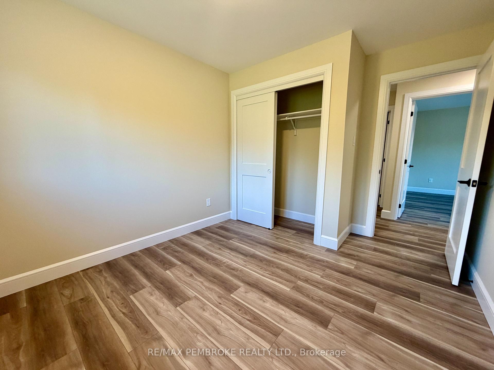 Photo 15 of 13 Eddy Crescent, Pembroke, Pembroke — HOMEH