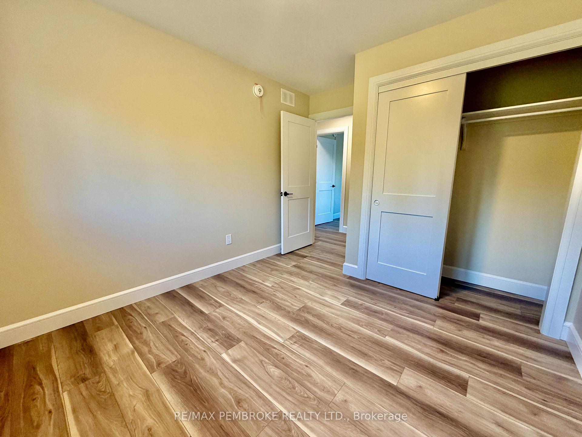 Photo 17 of 13 Eddy Crescent, Pembroke, Pembroke — HOMEH