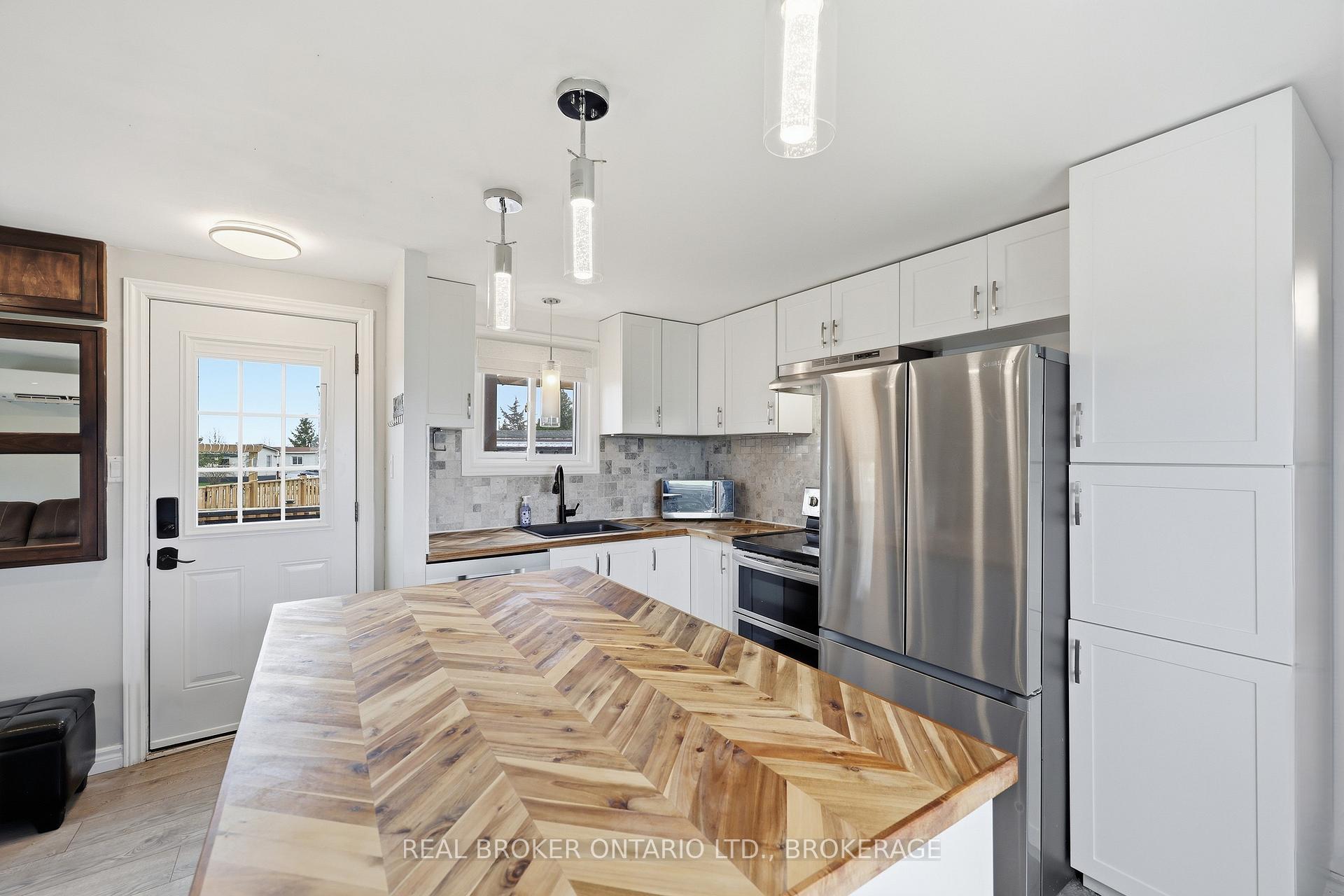 Photo 11 of 11 Hermes Drive, Kingston, Kingston East (Incl CFB Kingston) — HOMEH