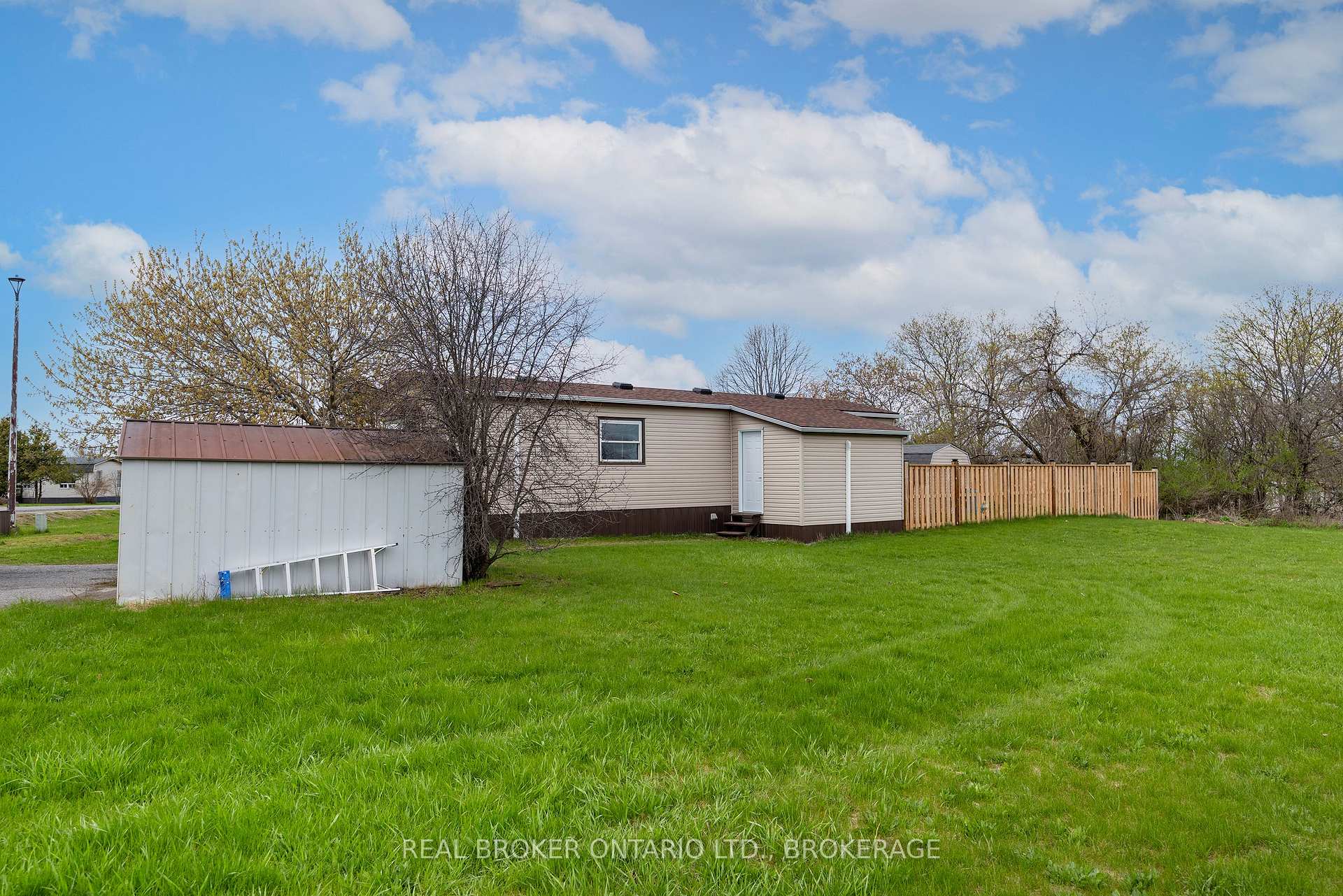 Photo 28 of 11 Hermes Drive, Kingston, Kingston East (Incl CFB Kingston) — HOMEH