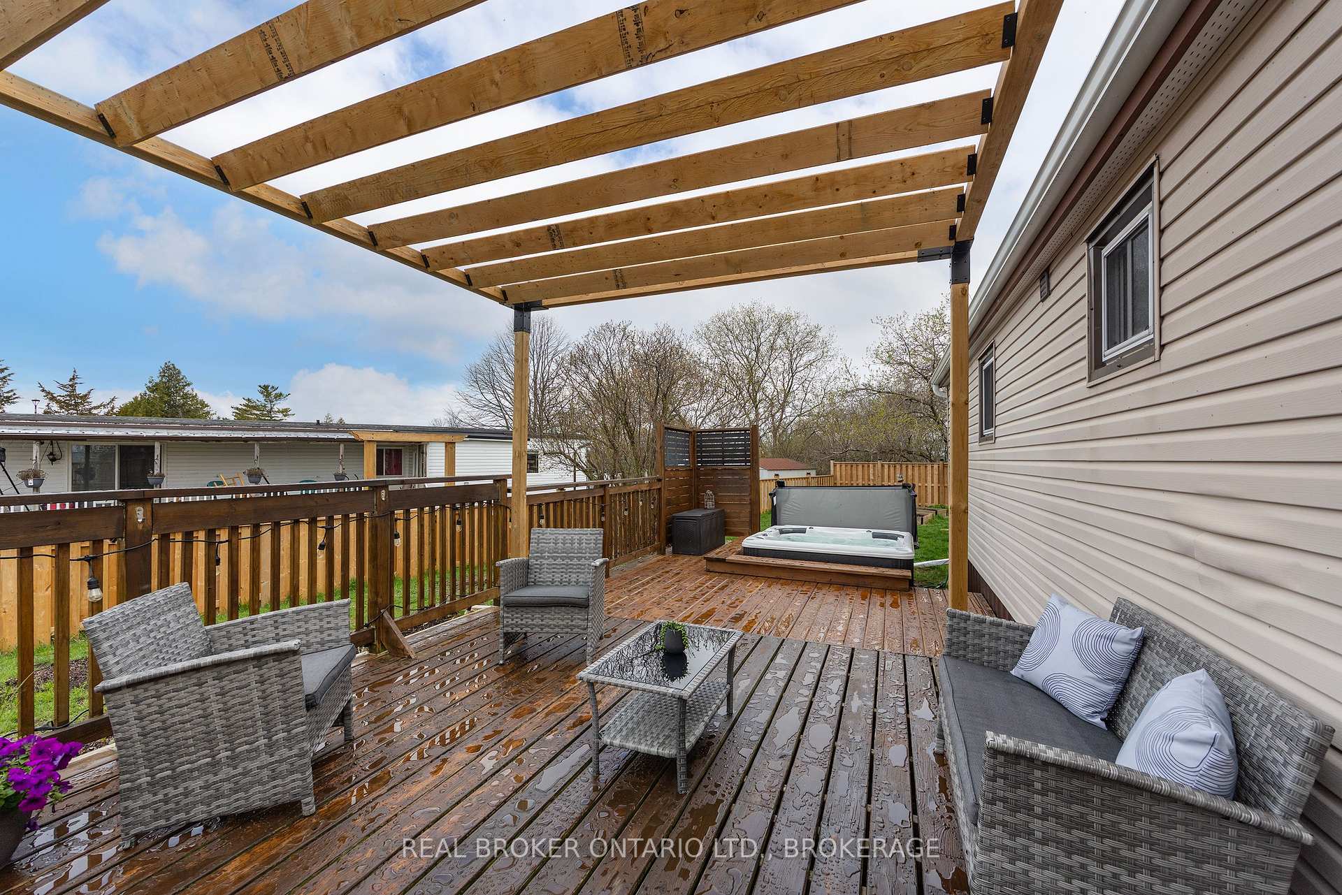 Photo 31 of 11 Hermes Drive, Kingston, Kingston East (Incl CFB Kingston) — HOMEH