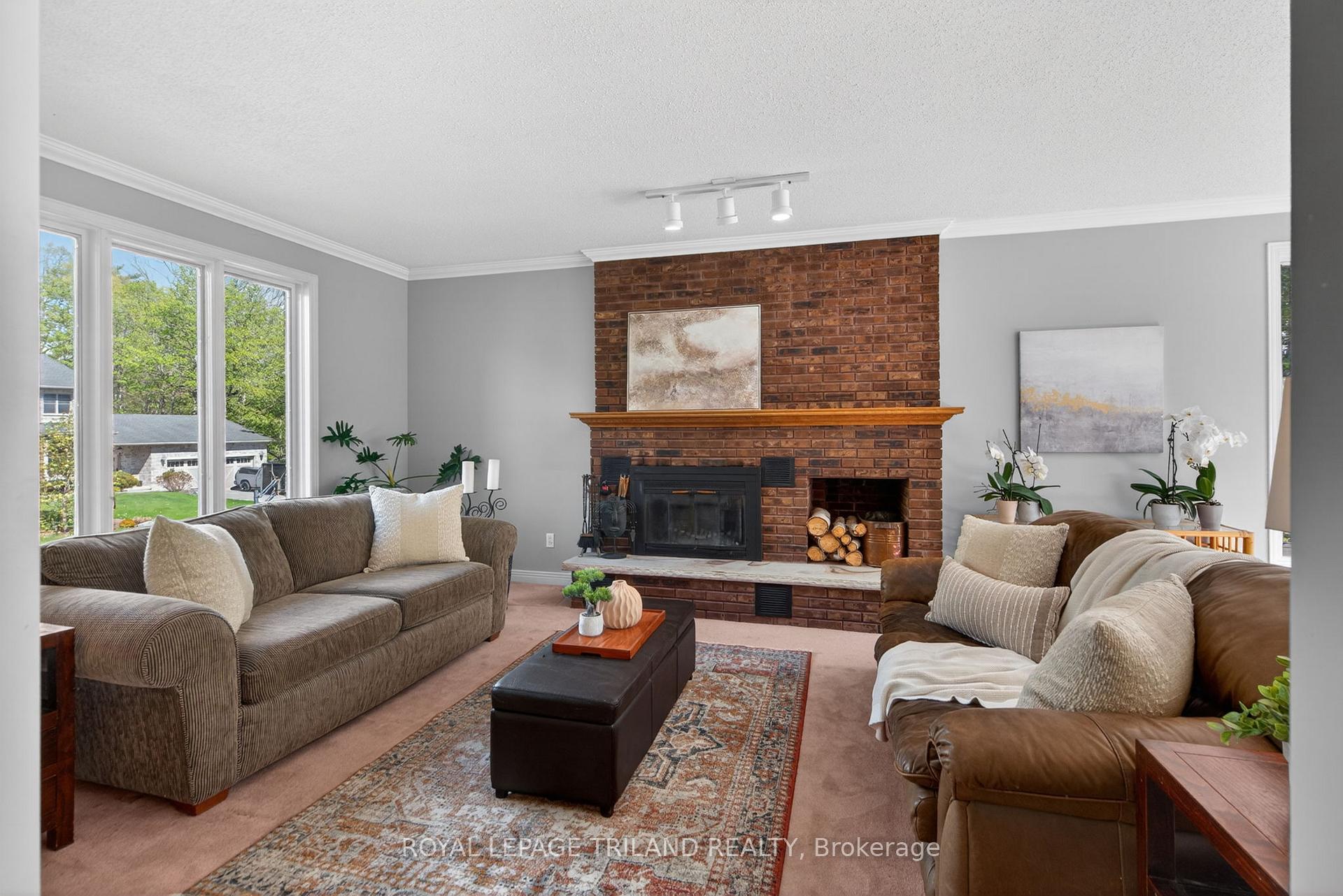 Photo 7 of 83 Blackburn Crescent, Middlesex Centre, Kilworth — HOMEH