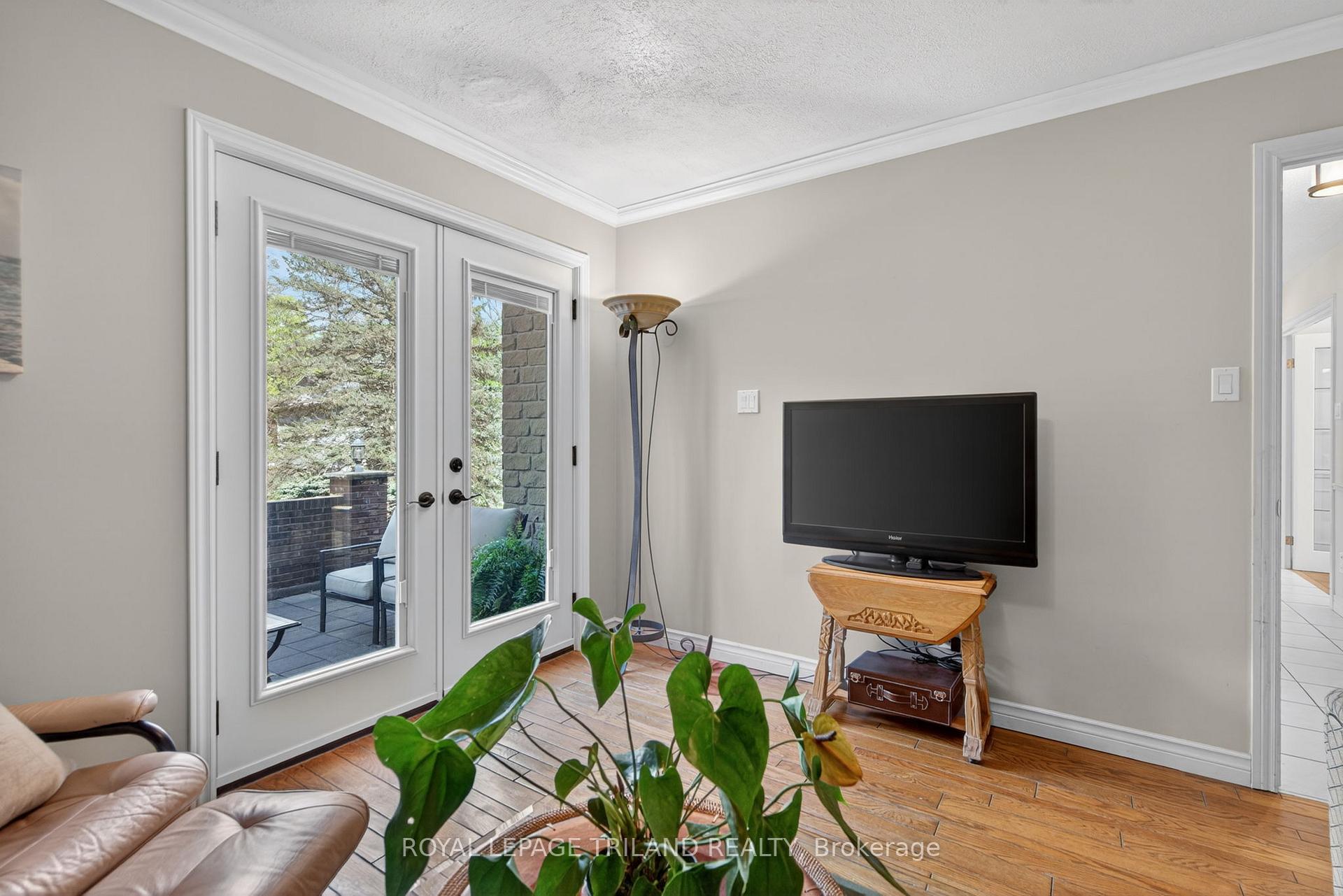 Photo 10 of 83 Blackburn Crescent, Middlesex Centre, Kilworth — HOMEH