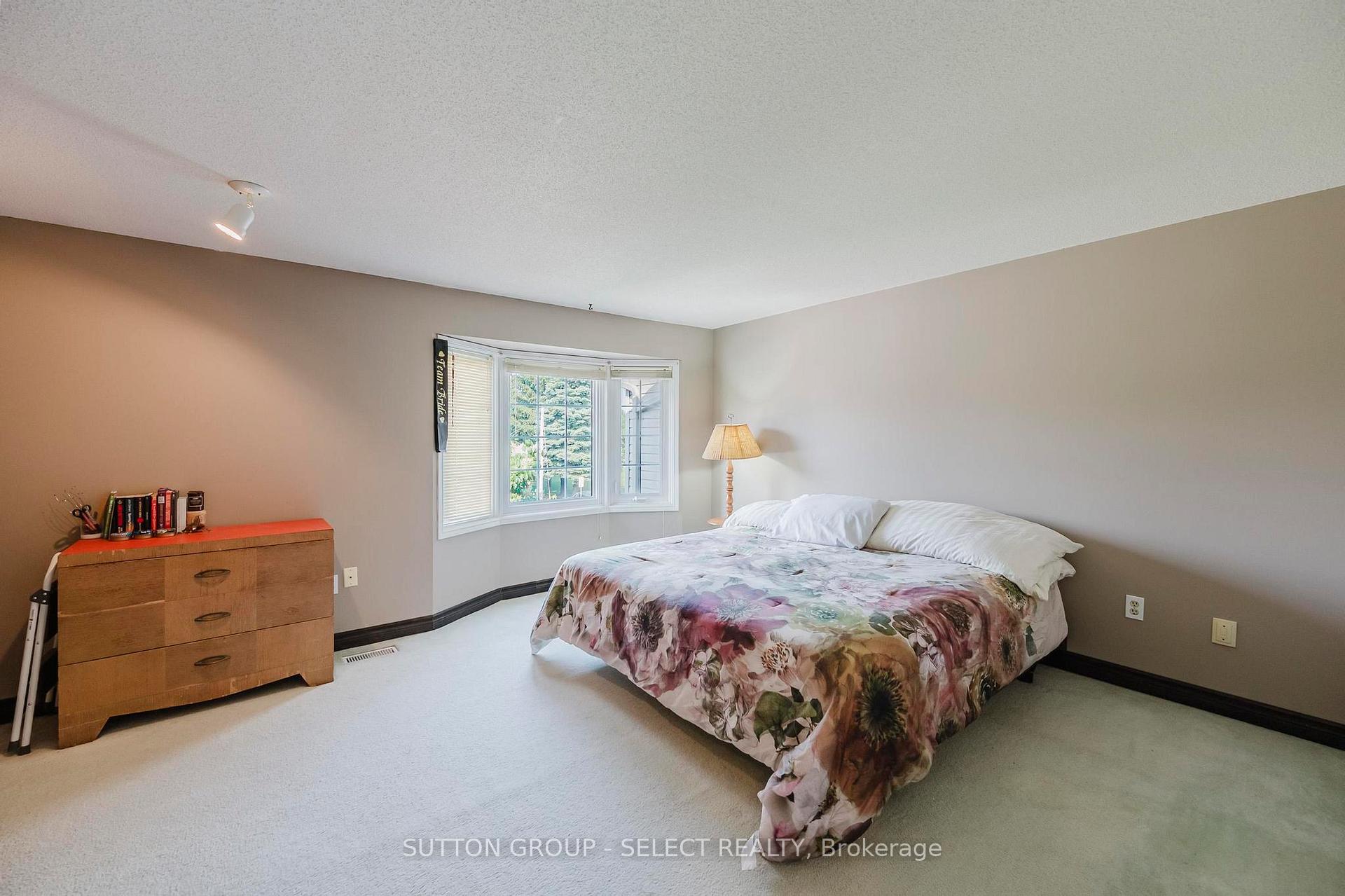 Photo 10 of Unit 11, 151 Martinet Avenue, London, East I — HOMEH