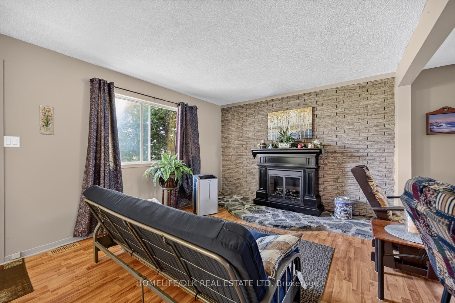 Photo 9 of 2257 Dundas Street, Edwardsburgh/Cardinal, Town of Cardinal — HOMEH