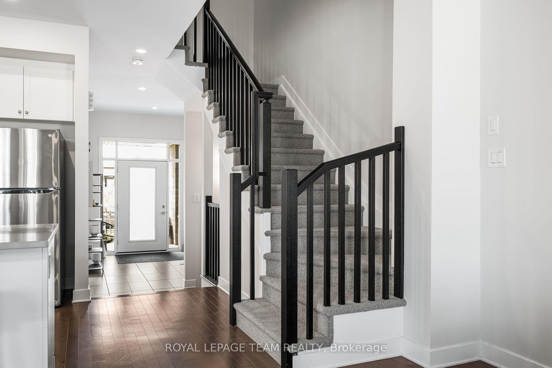 Photo 16 of 800 Solarium Avenue, Ottawa, Riverside South/Gloucester Glen — HOMEH