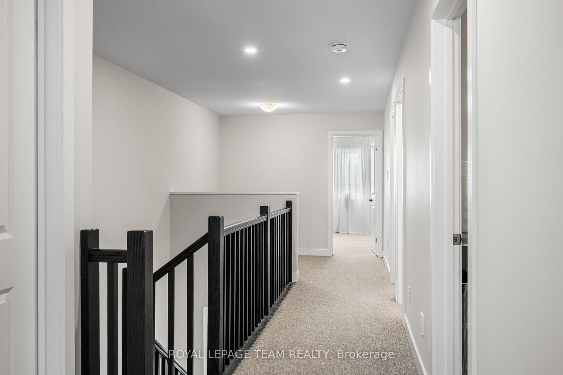 Photo 17 of 800 Solarium Avenue, Ottawa, Riverside South/Gloucester Glen — HOMEH