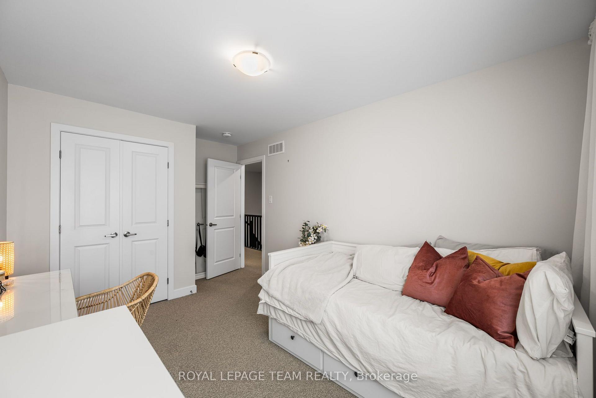 Photo 24 of 800 Solarium Avenue, Ottawa, Riverside South/Gloucester Glen — HOMEH