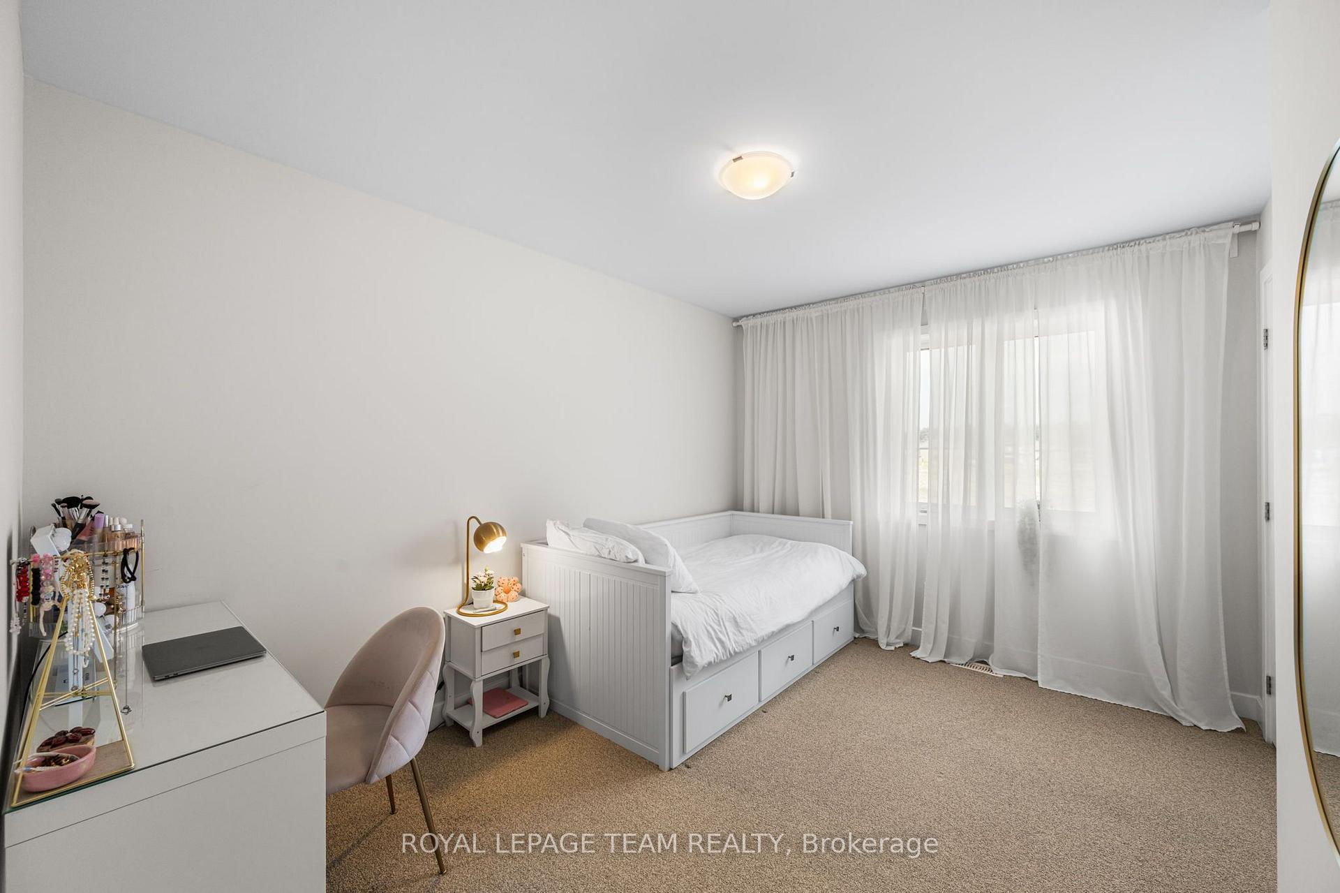 Photo 25 of 800 Solarium Avenue, Ottawa, Riverside South/Gloucester Glen — HOMEH