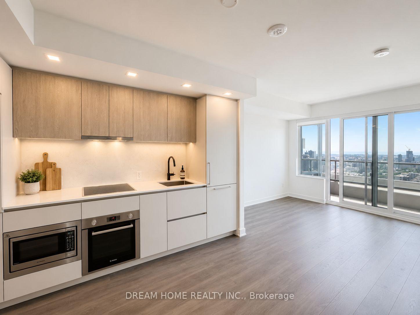 Photo 4 of Unit 4110, 609 Sherbourne Street, Toronto, North St. James Town — HOMEH