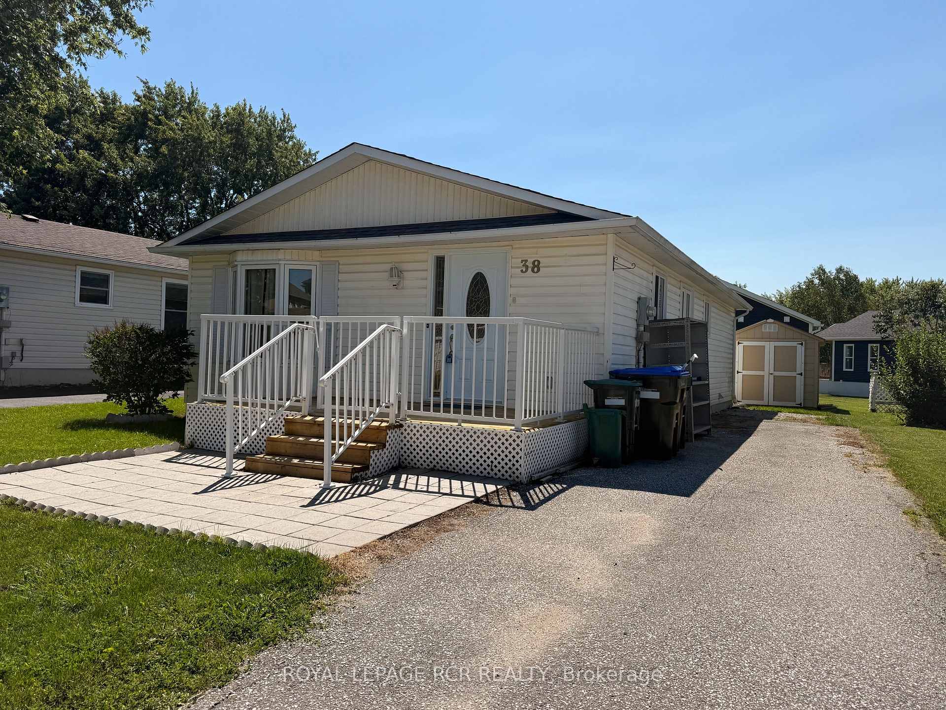 Photo 7 of 38 Royal Oak Drive, Innisfil, Cookstown — HOMEH