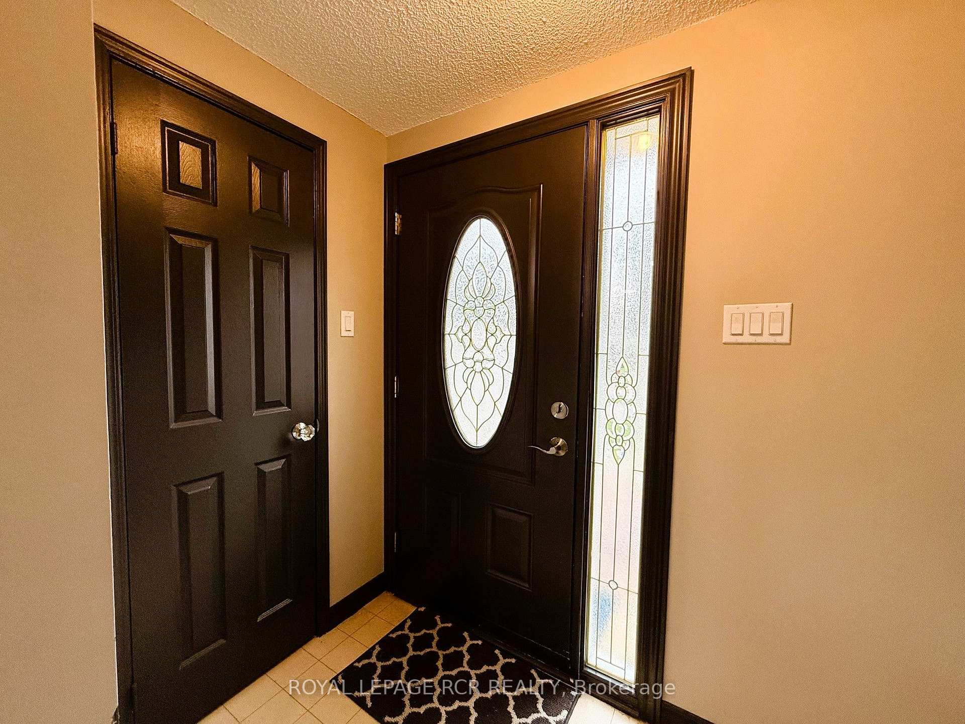 Photo 9 of 38 Royal Oak Drive, Innisfil, Cookstown — HOMEH