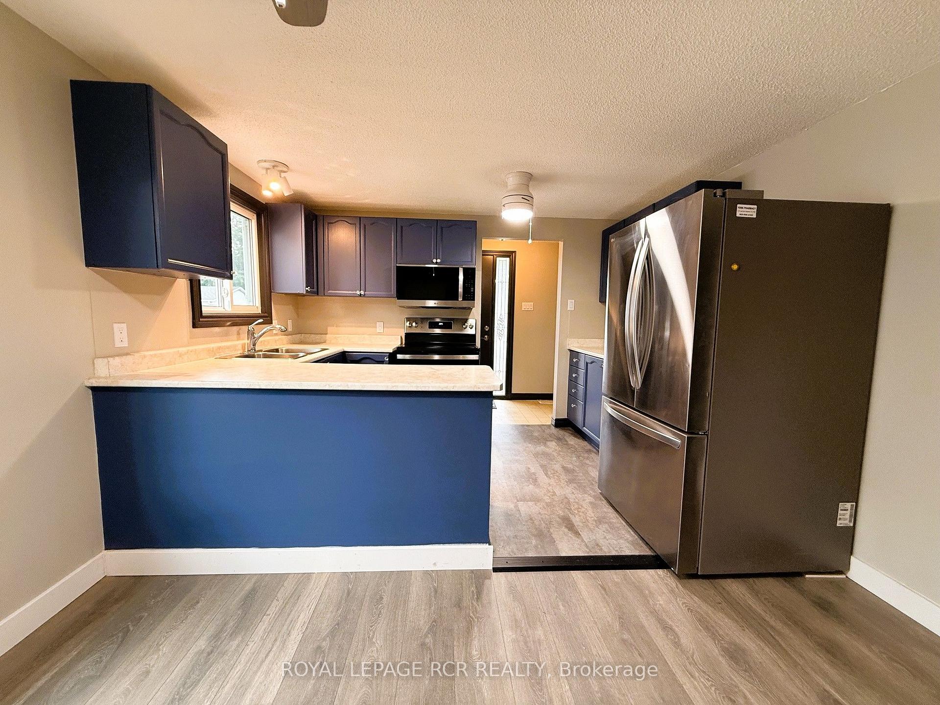 Photo 19 of 38 Royal Oak Drive, Innisfil, Cookstown — HOMEH