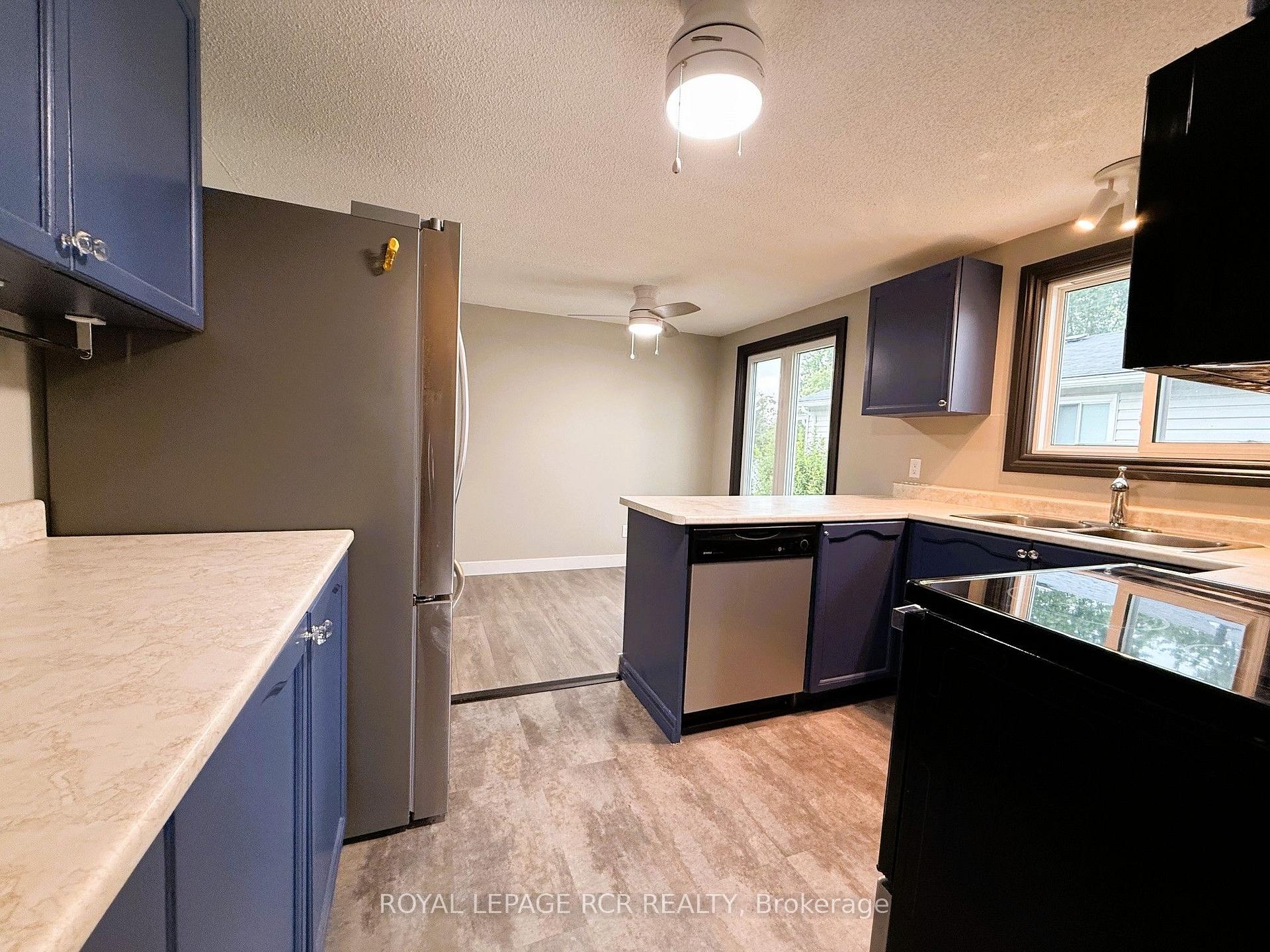 Photo 20 of 38 Royal Oak Drive, Innisfil, Cookstown — HOMEH