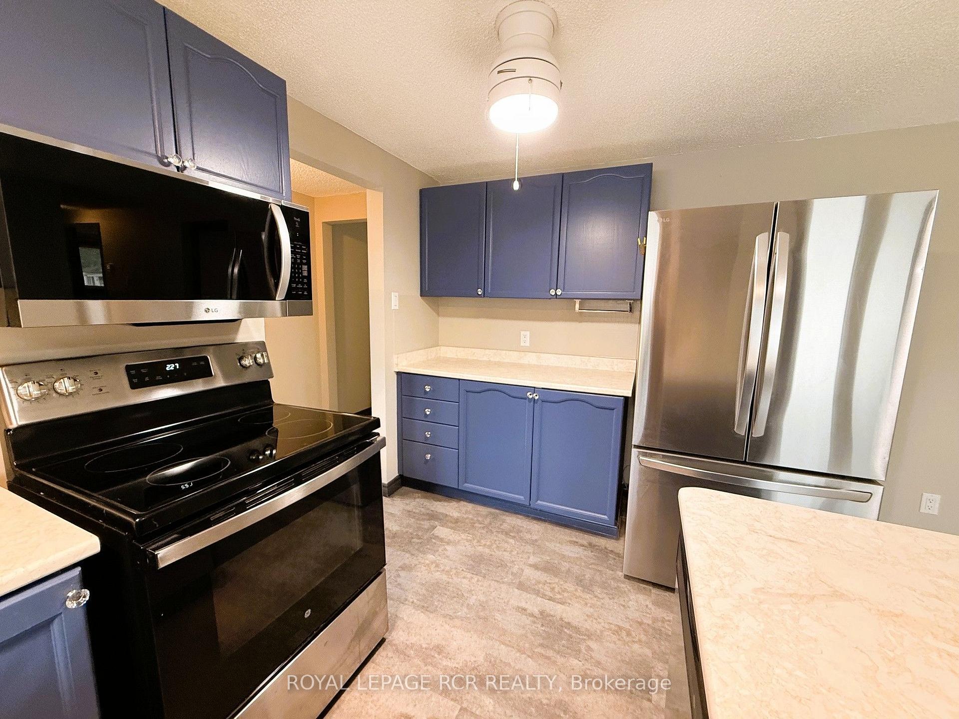 Photo 24 of 38 Royal Oak Drive, Innisfil, Cookstown — HOMEH