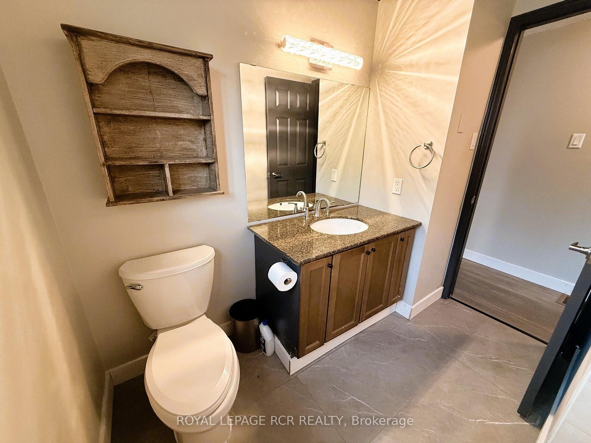 Photo 31 of 38 Royal Oak Drive, Innisfil, Cookstown — HOMEH