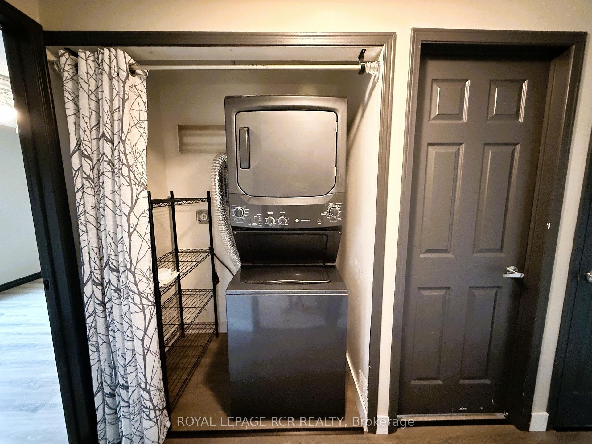 Photo 33 of 38 Royal Oak Drive, Innisfil, Cookstown — HOMEH