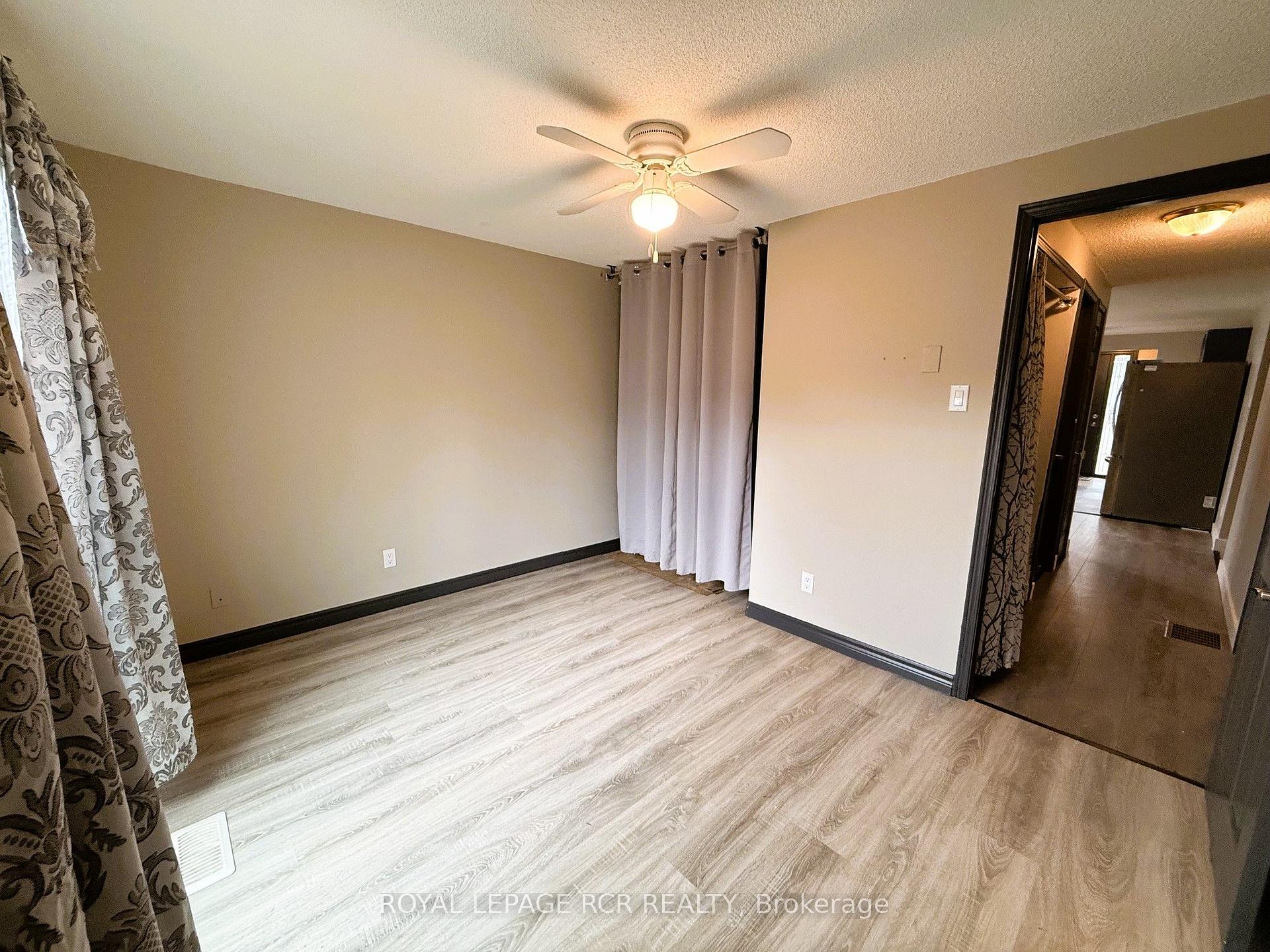 Photo 36 of 38 Royal Oak Drive, Innisfil, Cookstown — HOMEH