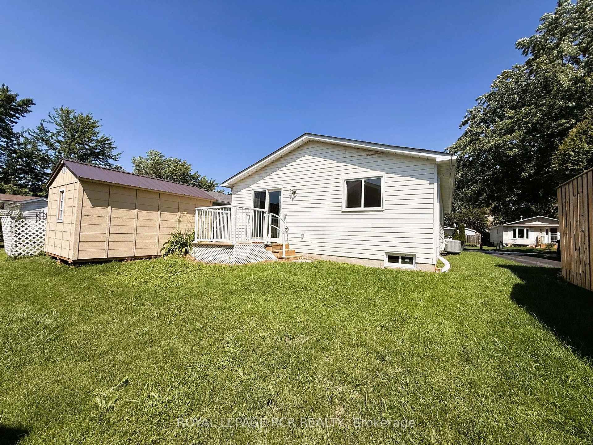 Photo 39 of 38 Royal Oak Drive, Innisfil, Cookstown — HOMEH