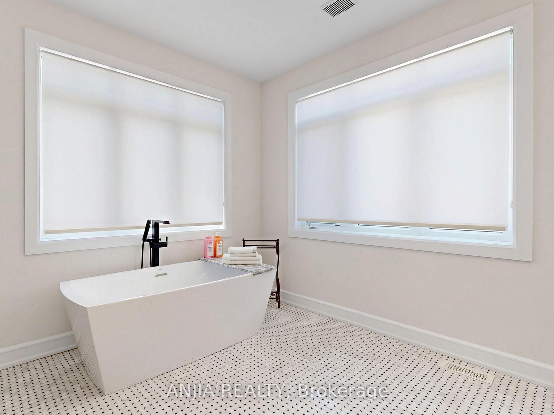 Photo 30 of 67 Keatley Drive, Vaughan, Patterson — HOMEH