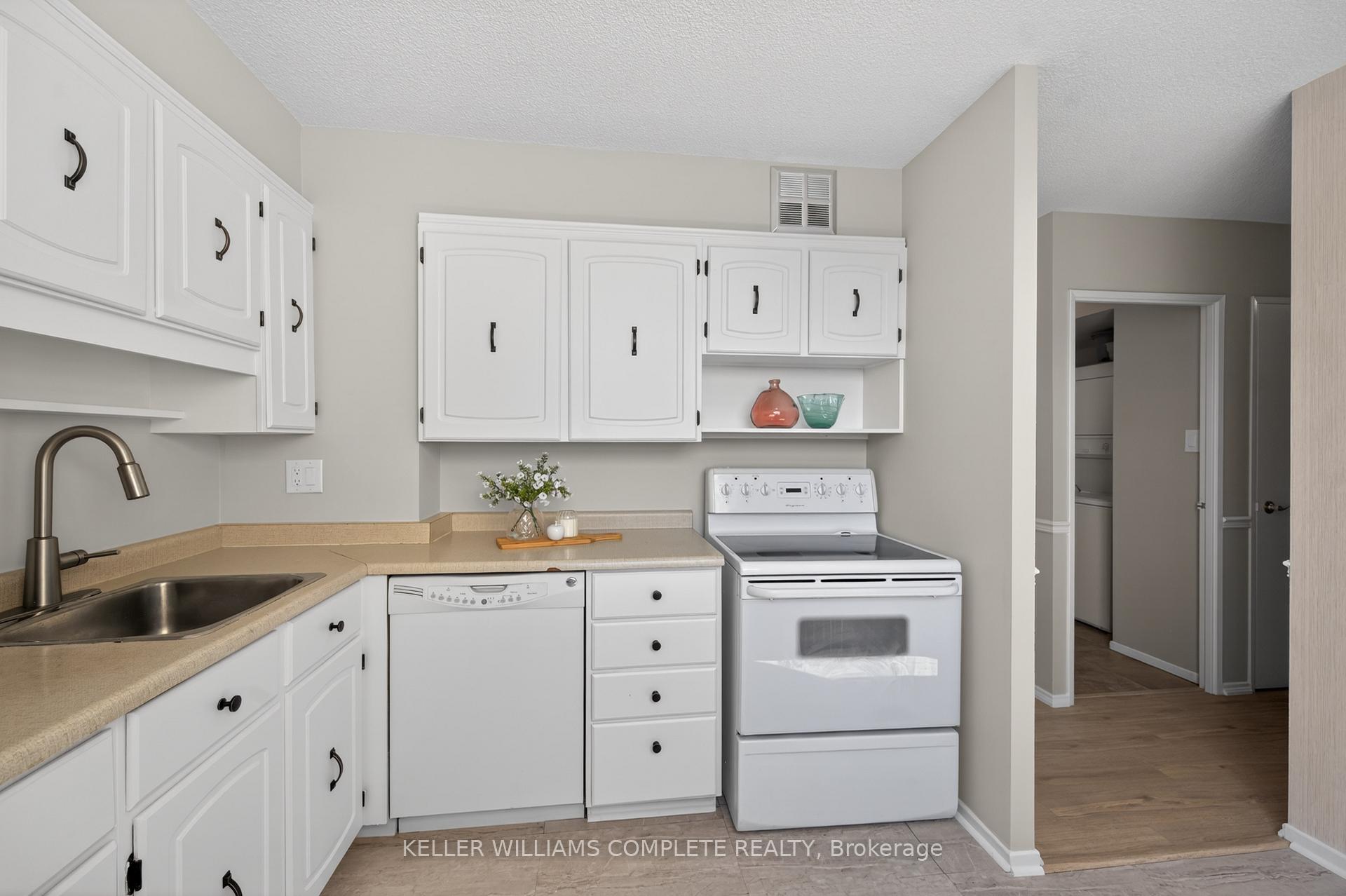 Photo 12 of Unit 904, 700 Dynes Road, Burlington, Roseland — HOMEH