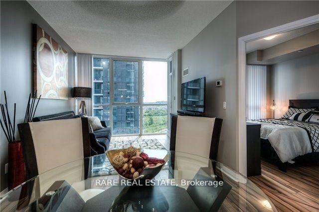 Photo 4 of Unit 801, 55 Eglinton Avenue W, Mississauga, Hurontario — HOMEH