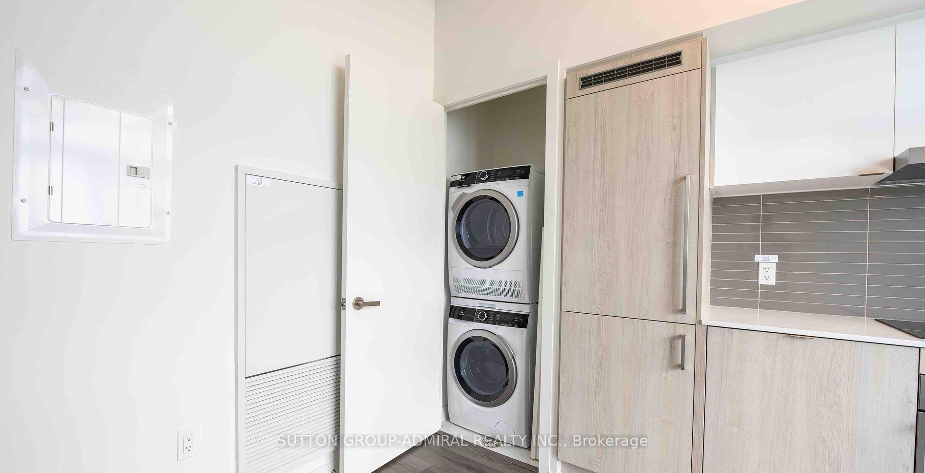 Photo 3 of Unit 4810, 138 Downes Street, Toronto, Waterfront Communities — HOMEH