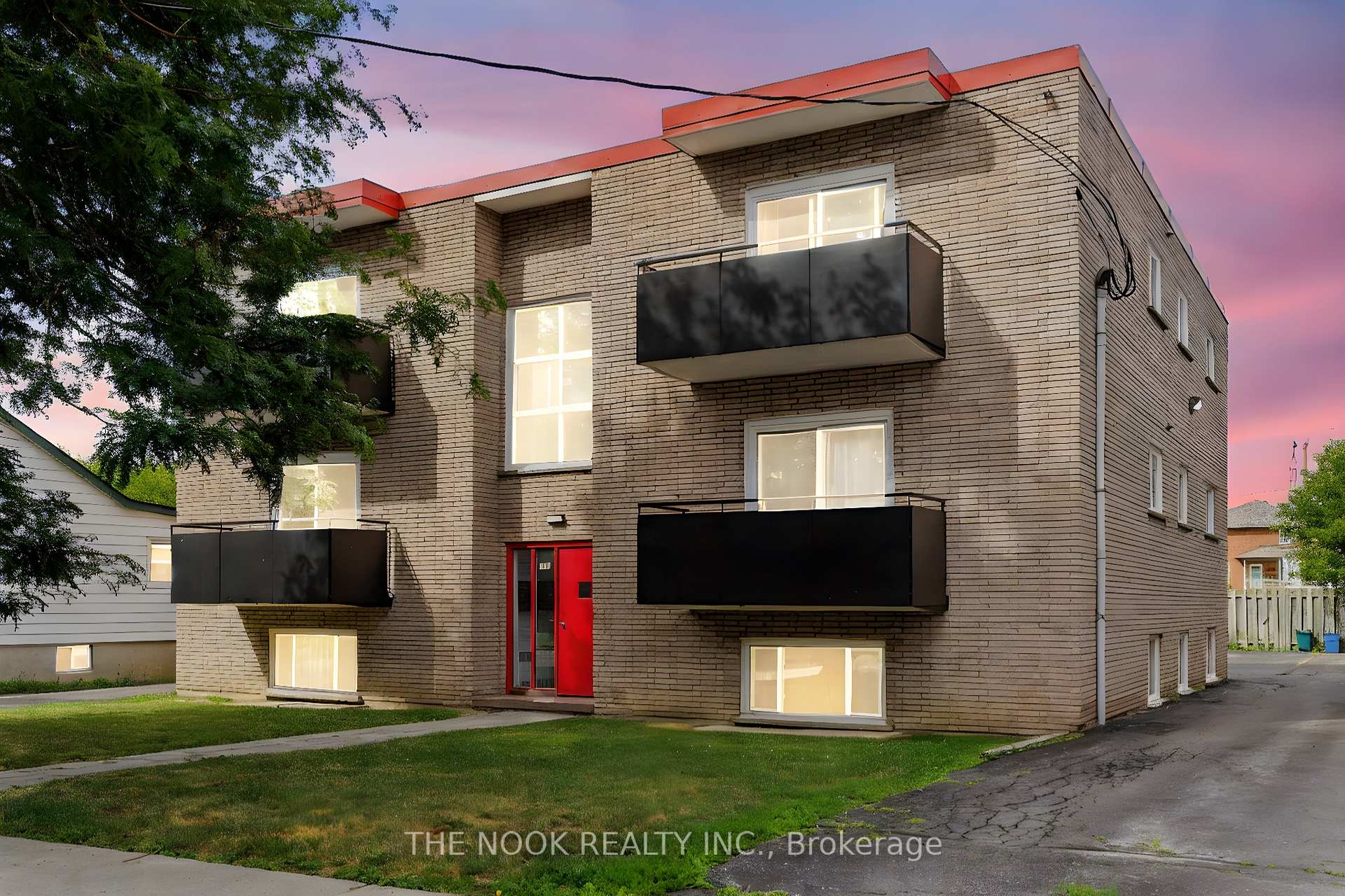 Photo 1 of Unit 21, 106 Cromwell Avenue, Oshawa, Vanier — HOMEH