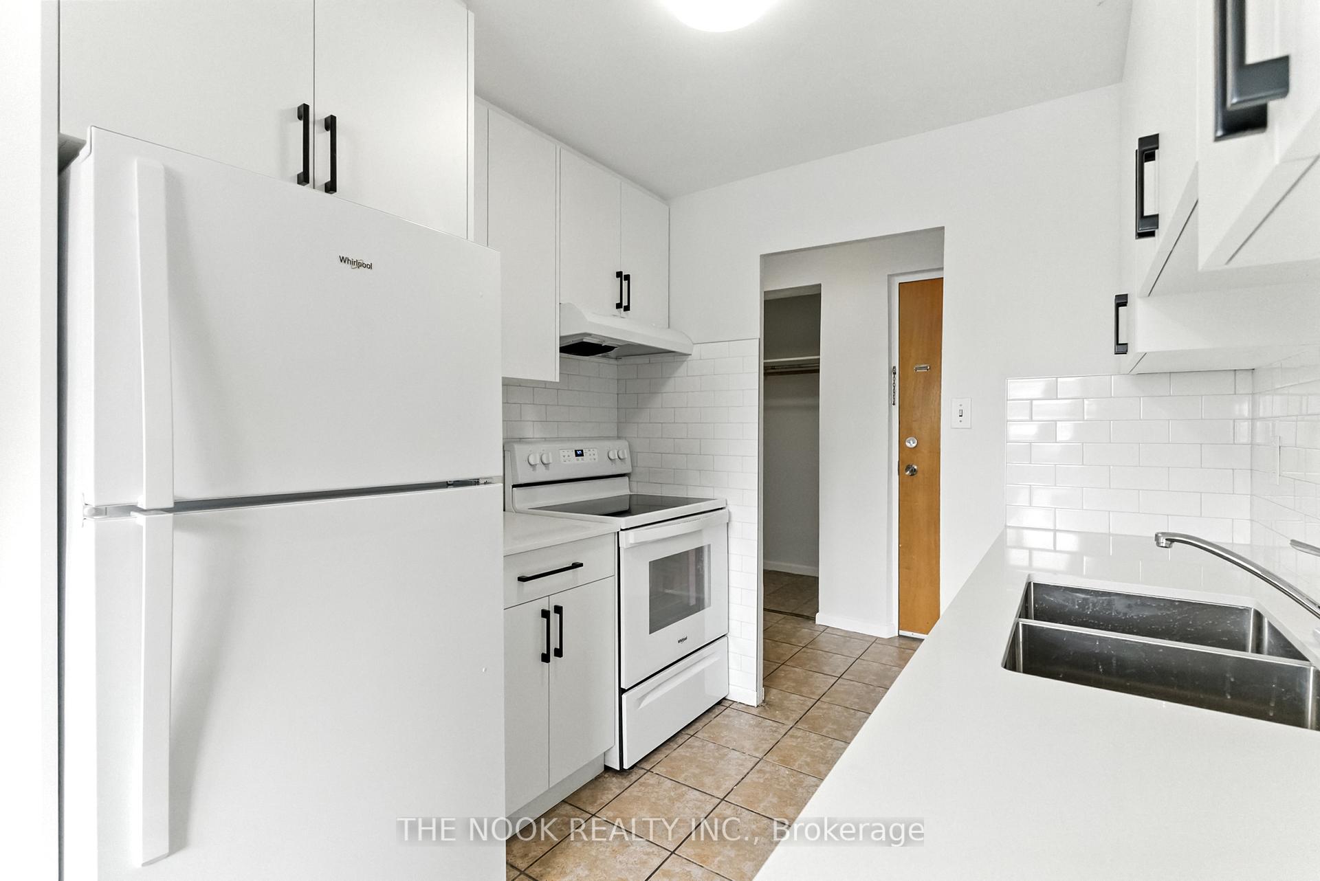 Photo 10 of Unit 21, 106 Cromwell Avenue, Oshawa, Vanier — HOMEH