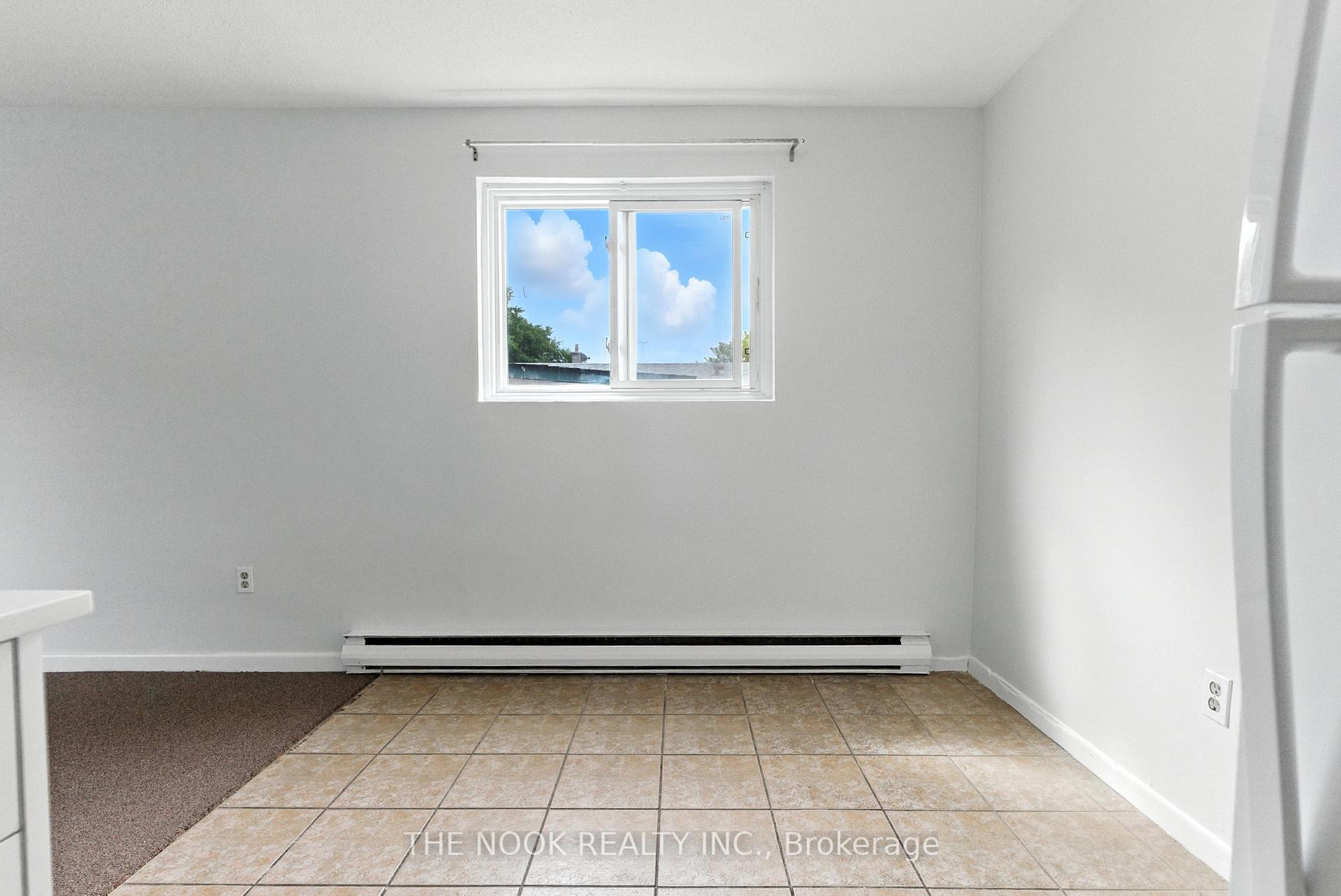 Photo 11 of Unit 21, 106 Cromwell Avenue, Oshawa, Vanier — HOMEH