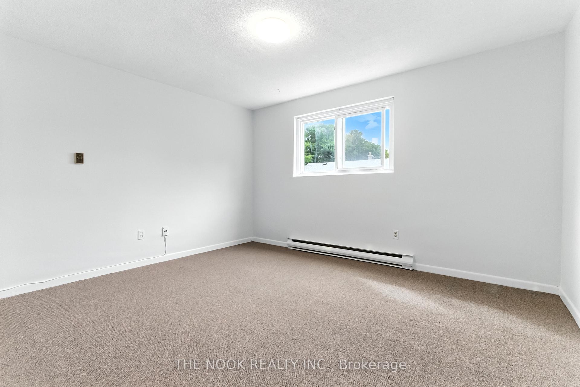 Photo 18 of Unit 21, 106 Cromwell Avenue, Oshawa, Vanier — HOMEH