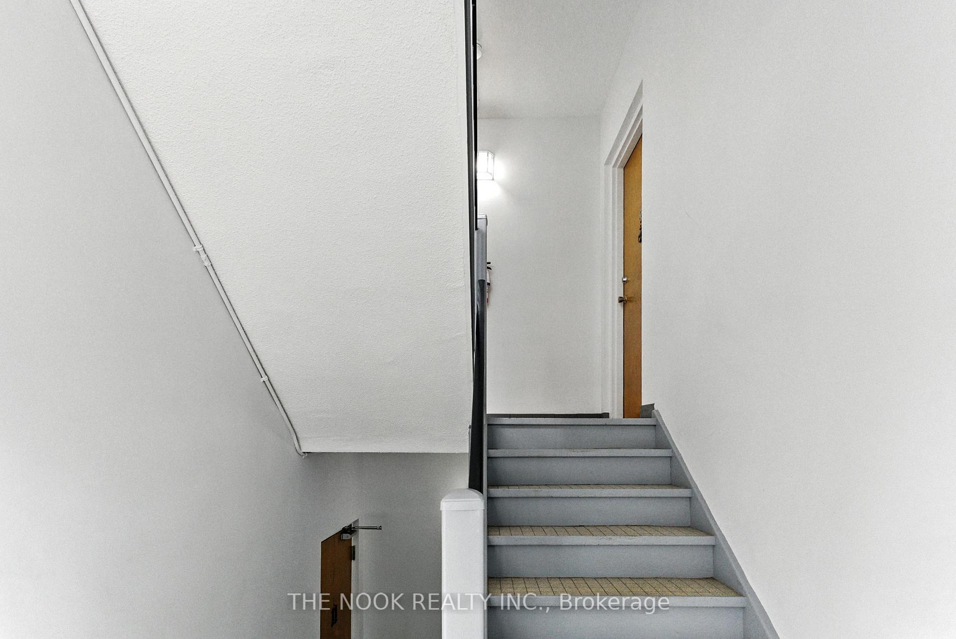 Photo 21 of Unit 21, 106 Cromwell Avenue, Oshawa, Vanier — HOMEH