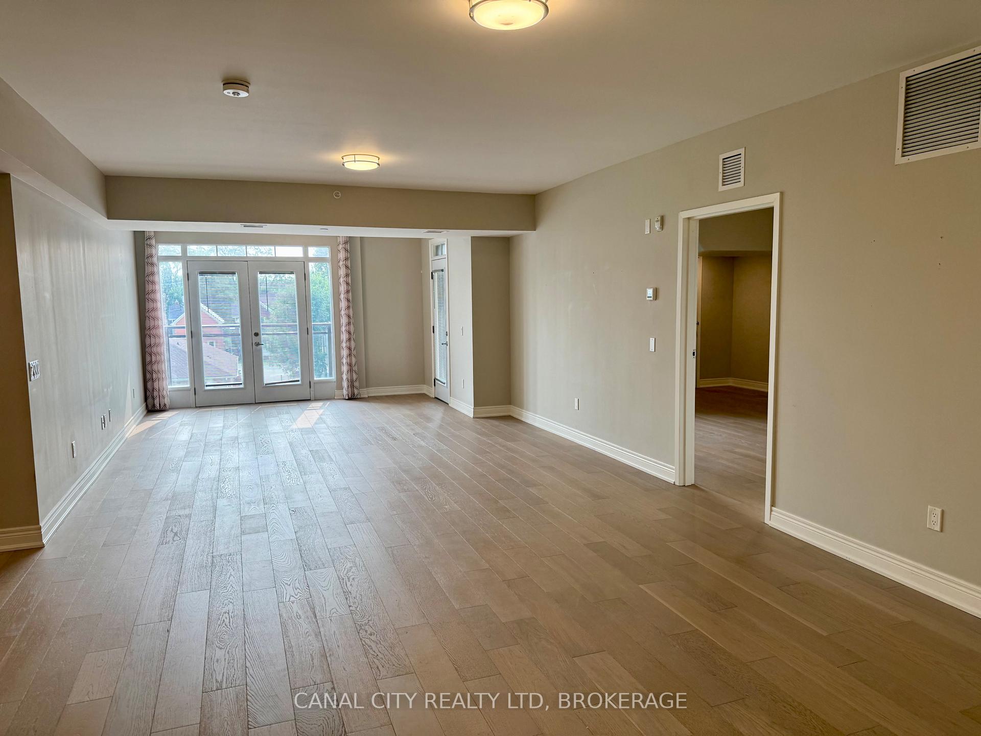 Photo 5 of Unit 303, 10 Albert Street E, Thorold, Thorold Downtown — HOMEH