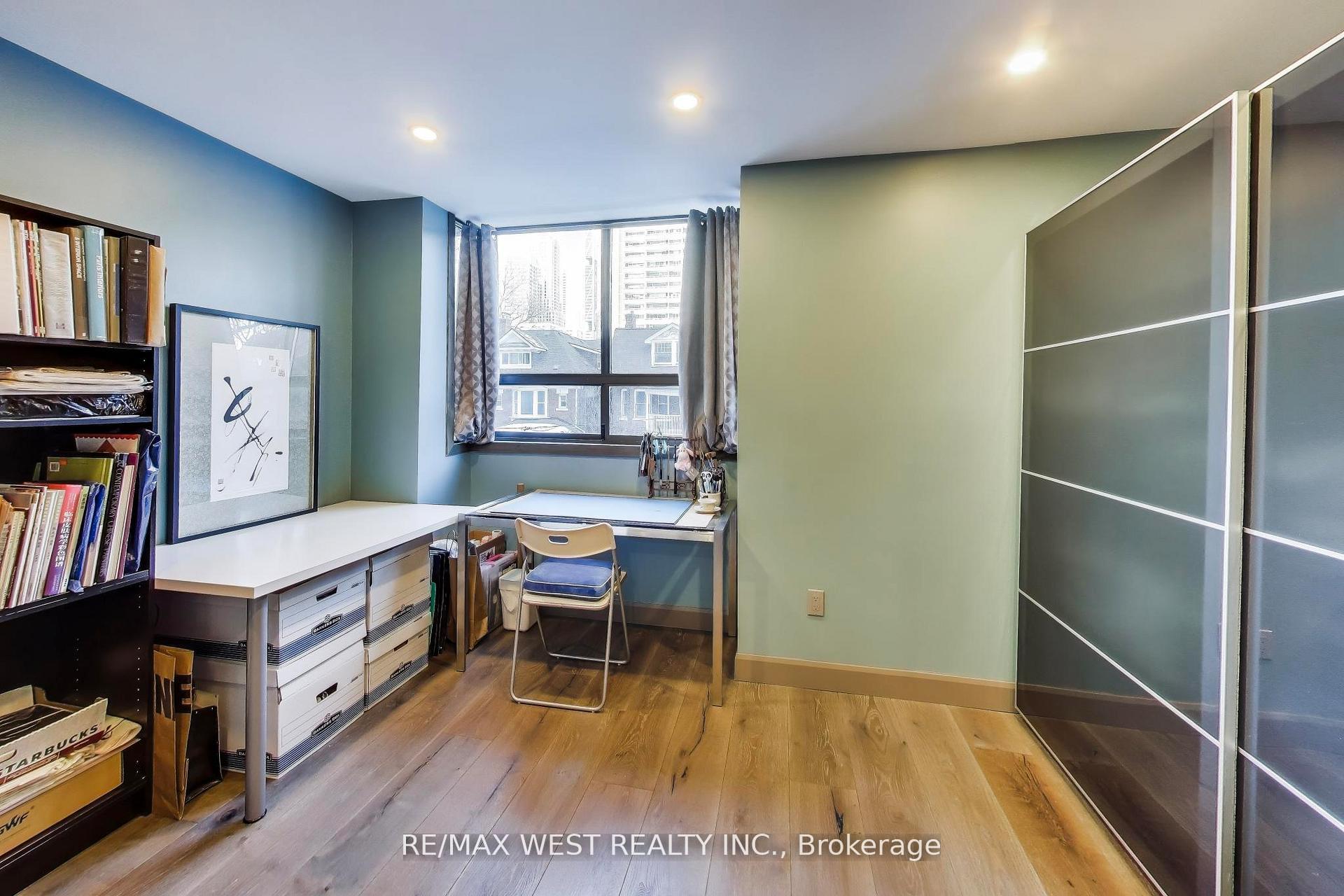 Photo 10 of 21 Dundonald Street, Toronto, Church-Yonge Corridor — HOMEH
