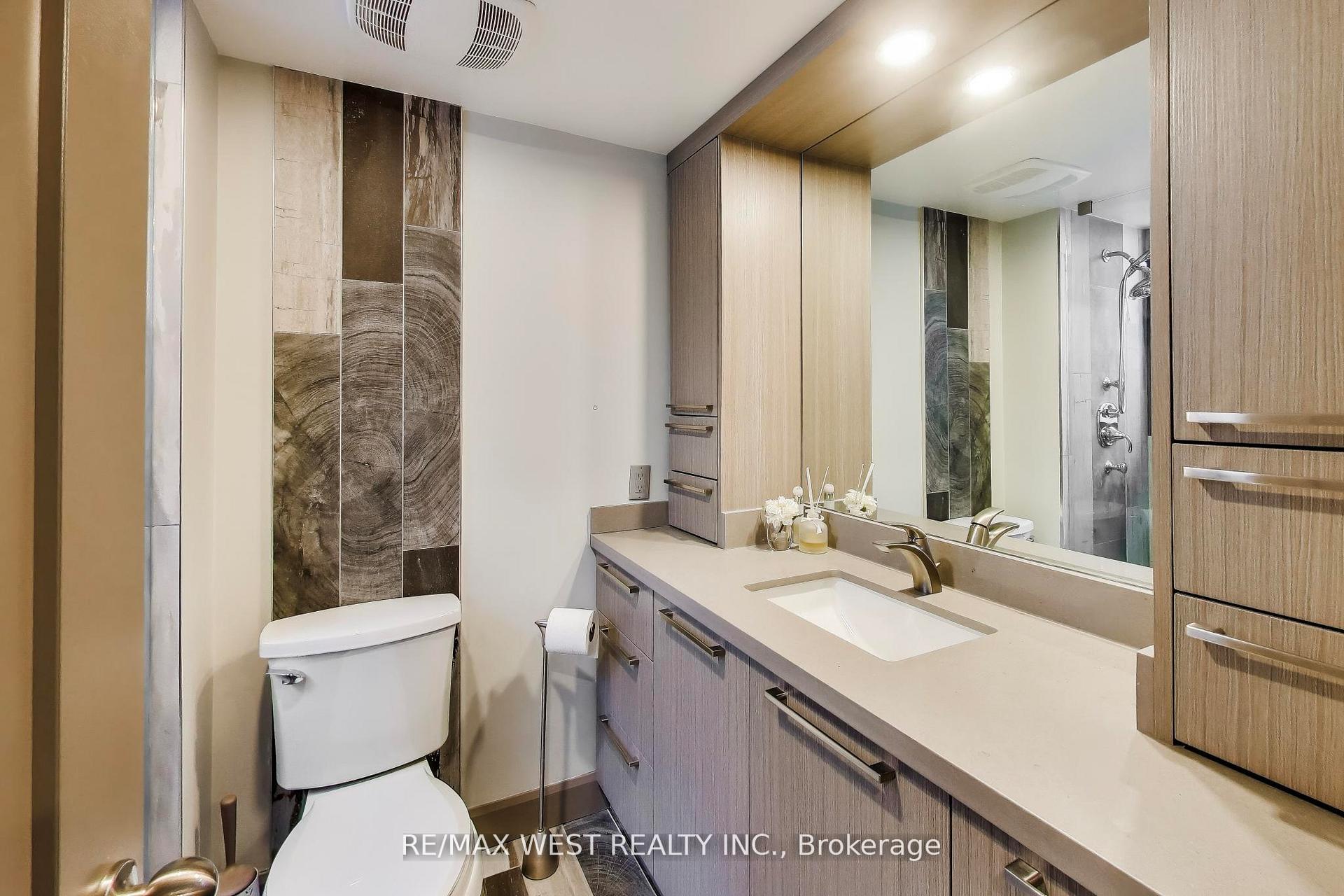 Photo 12 of 21 Dundonald Street, Toronto, Church-Yonge Corridor — HOMEH
