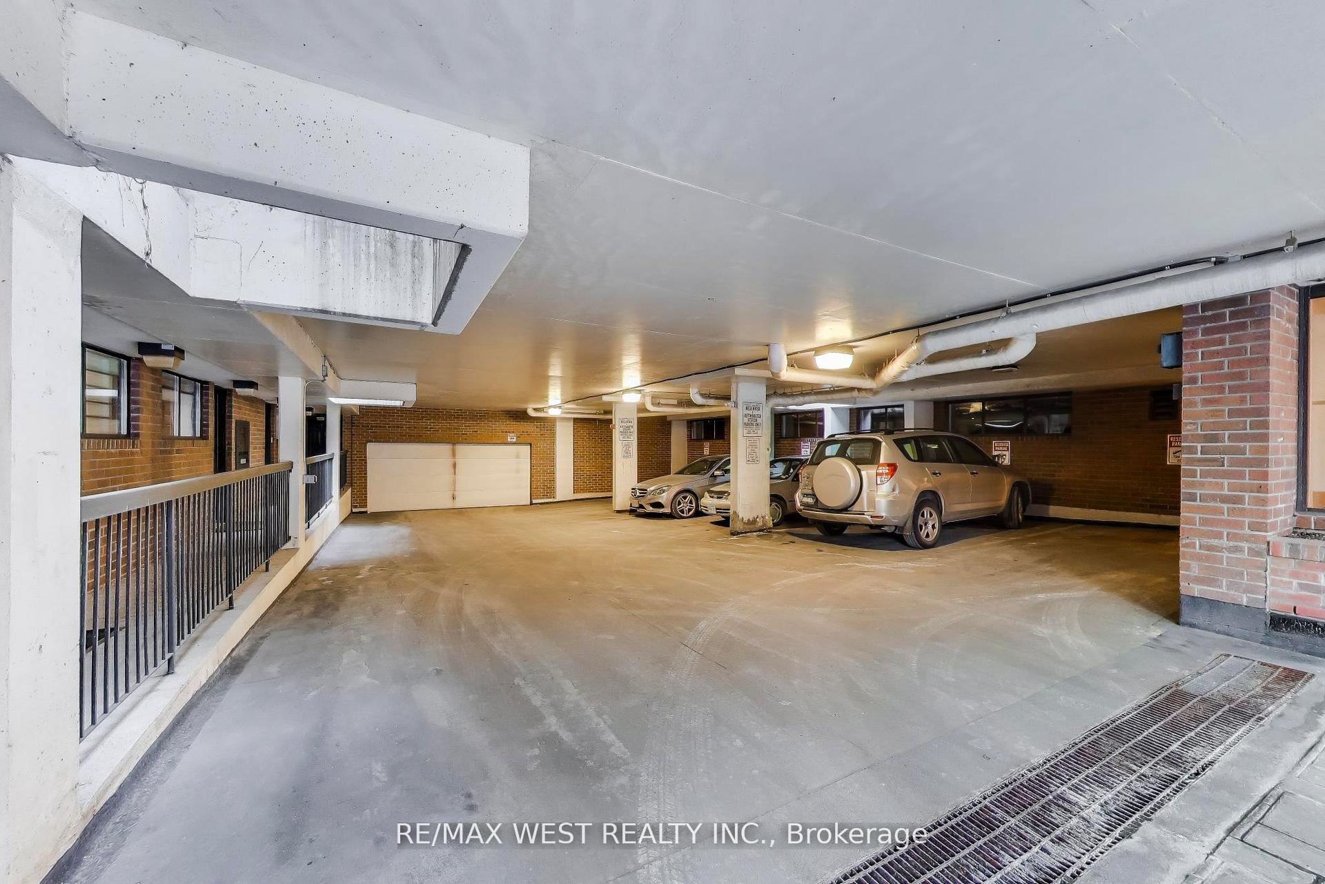 Photo 19 of 21 Dundonald Street, Toronto, Church-Yonge Corridor — HOMEH