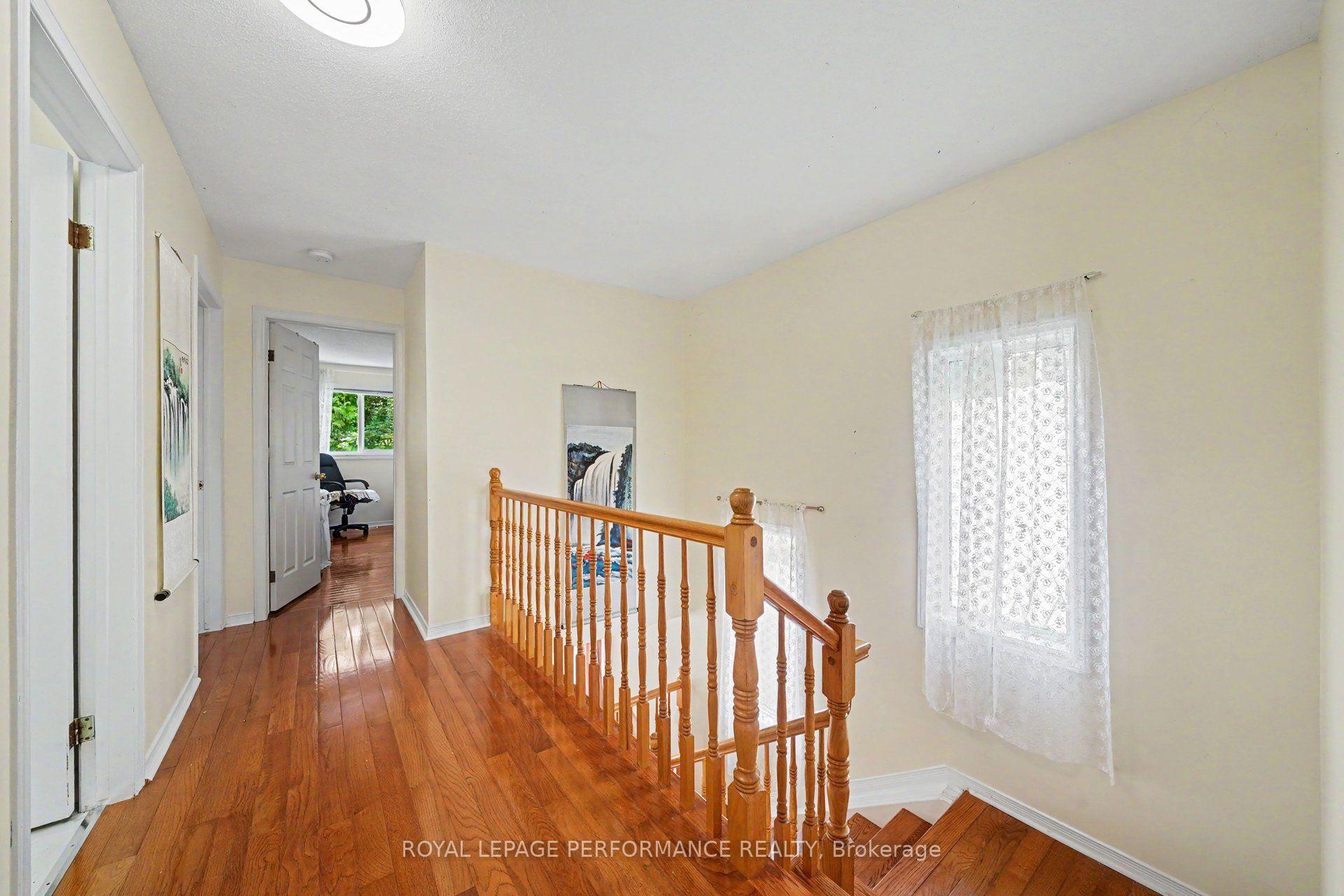 Photo 11 of 86 Royal Oak Court, Ottawa, Hunt Club Park/Greenboro — HOMEH