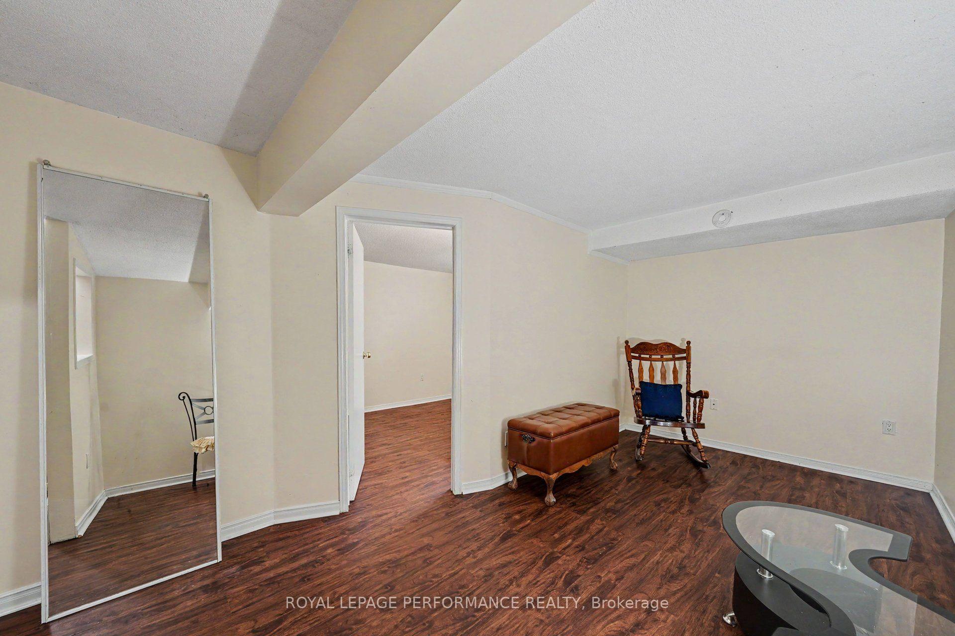 Photo 20 of 86 Royal Oak Court, Ottawa, Hunt Club Park/Greenboro — HOMEH